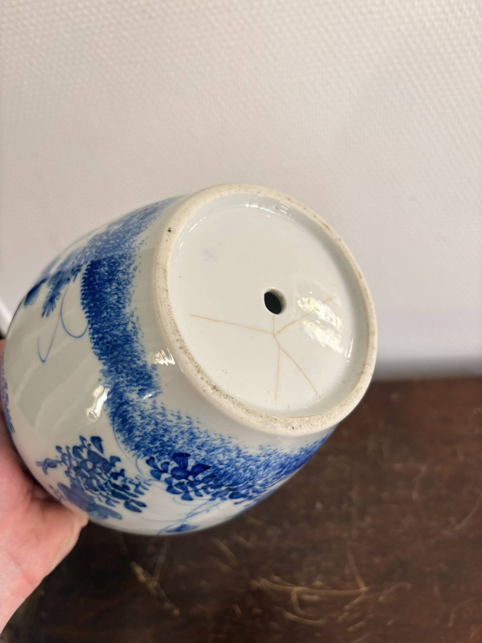 Ancient Vase Flower Pot Blue White Porcelain Bird Arita Imari Seto Peony