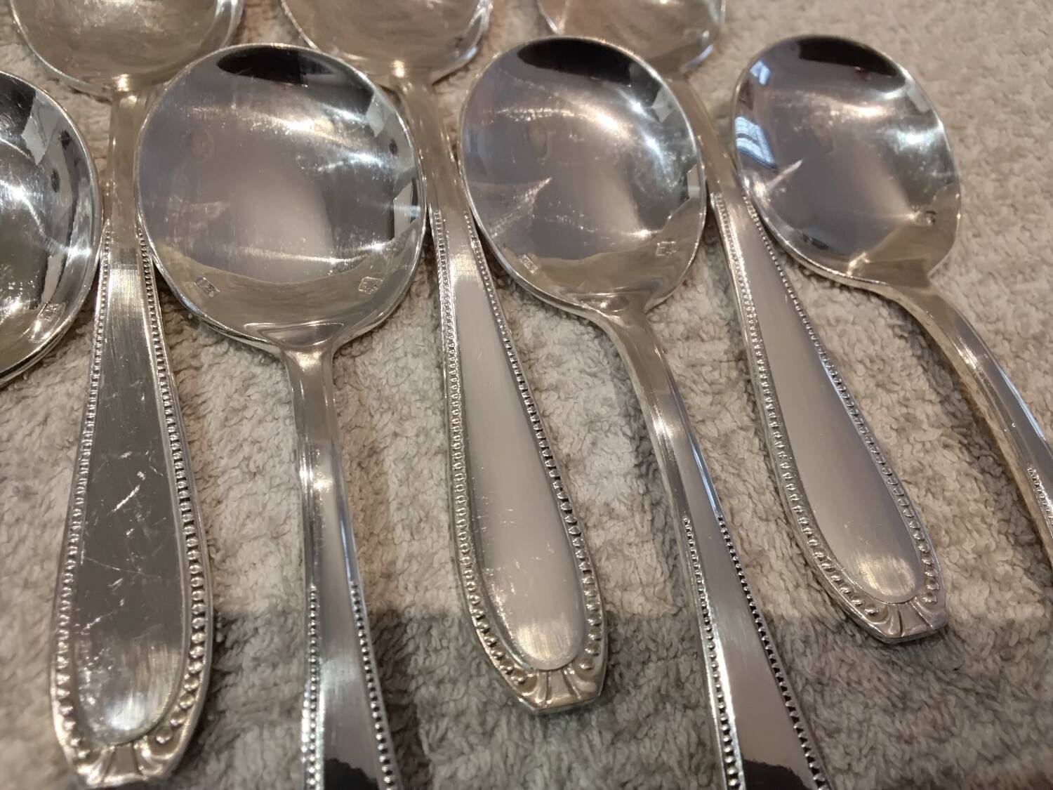 12 pelles a glace metal argente orfevre Vuillermet Lyon LXVI perles