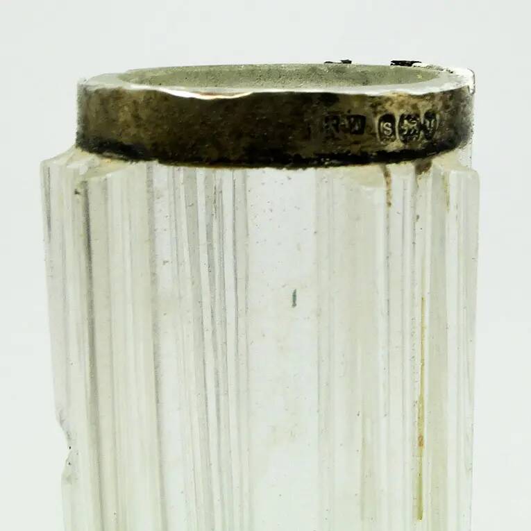 Art Nouveau vase, green glass, silver mount, United Kingdom, early 20th century
