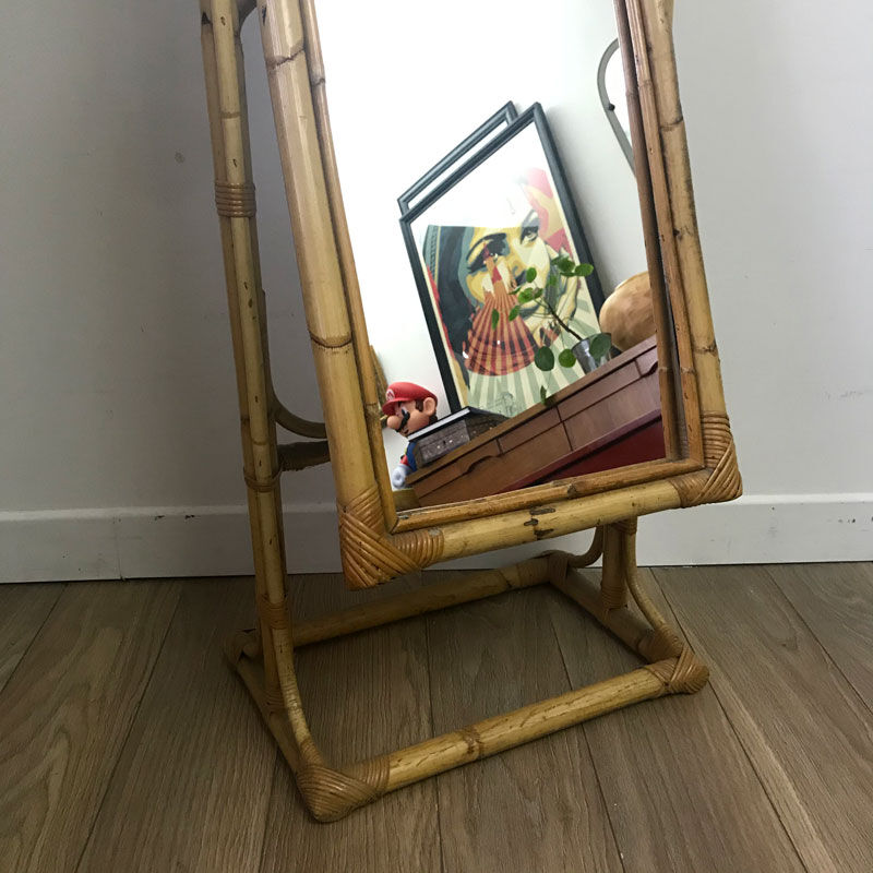 Bamboo psyche mirror