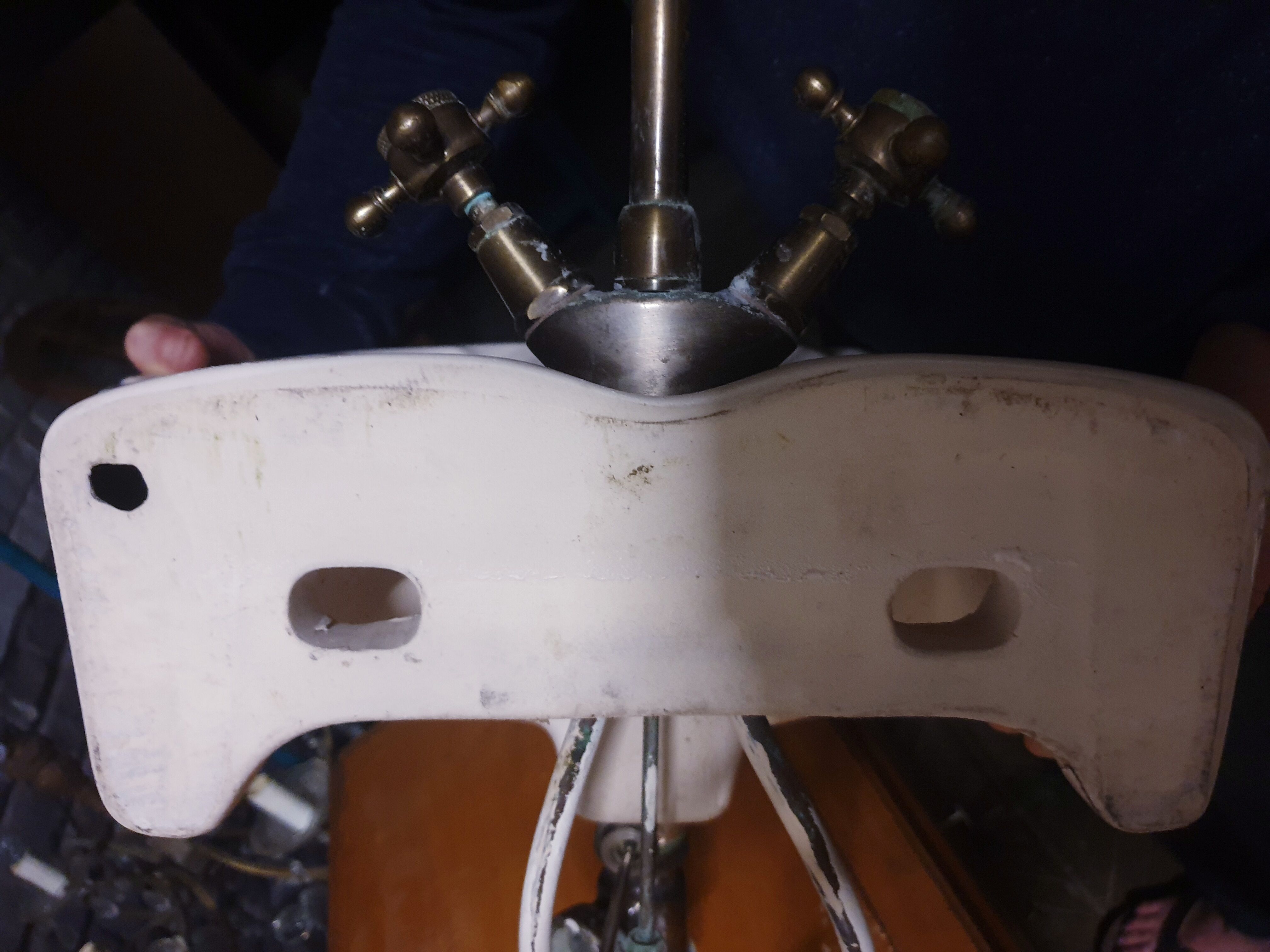 Shell sink and copper taps