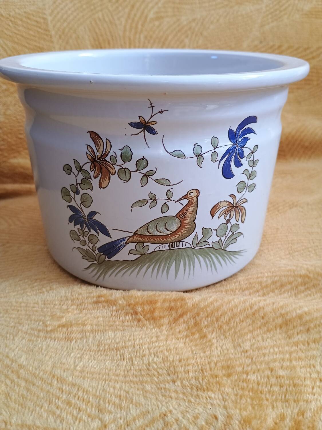 Cache pot