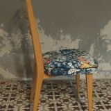 Pair of one-piece chairs