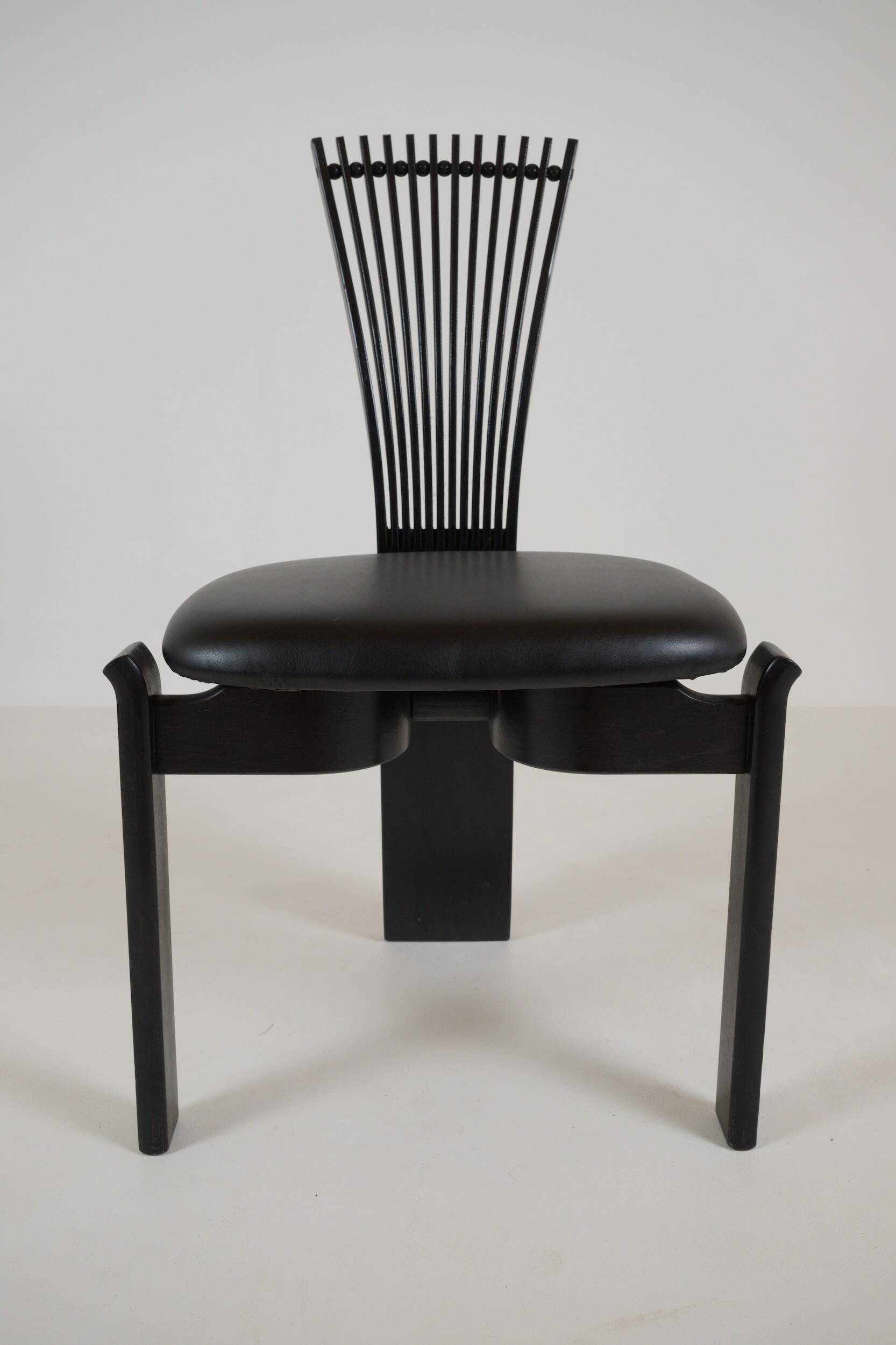 Set of 4 dining chairs "Totem" by Torstein Nilsen