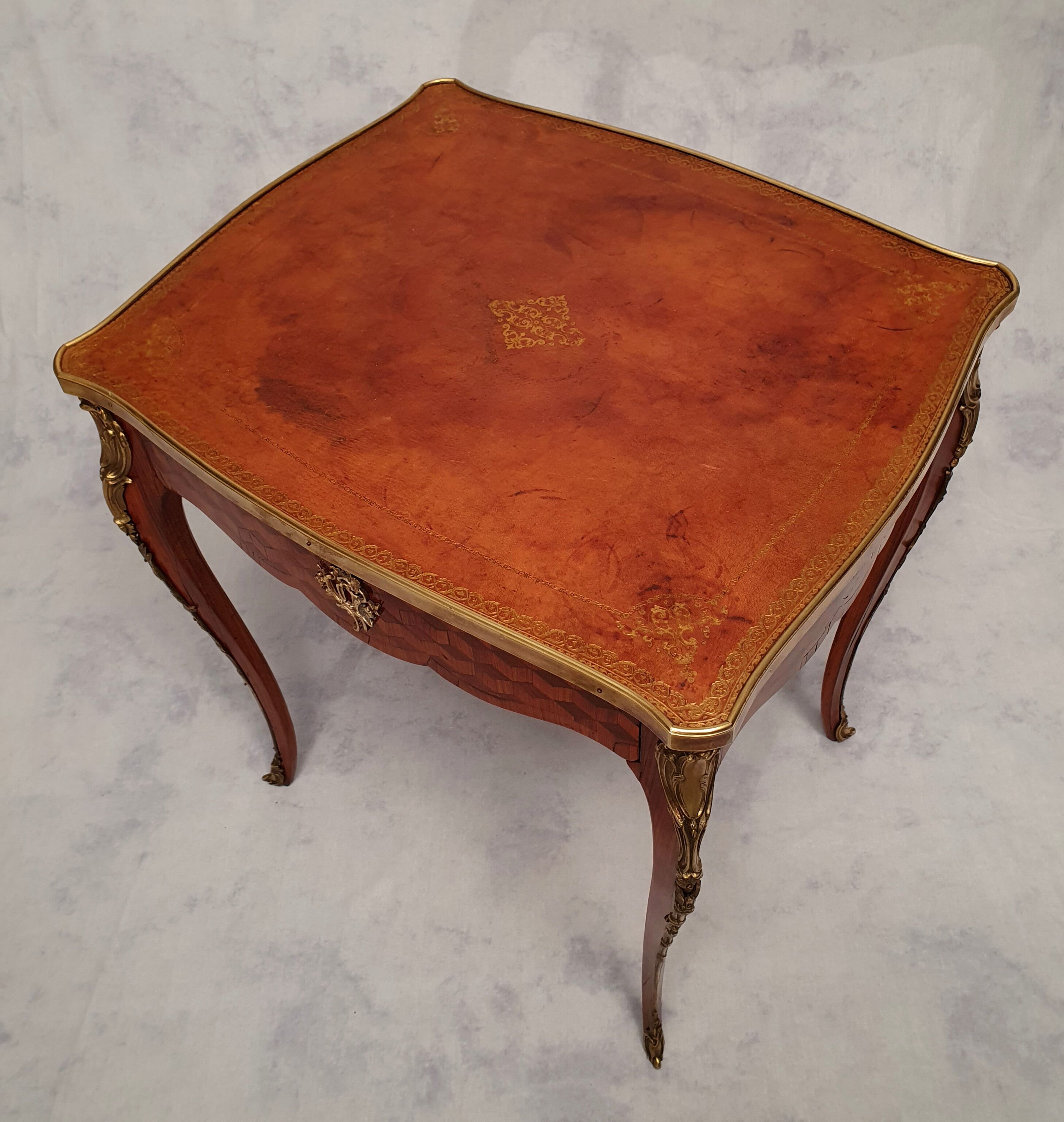 Louis XV Style Writing Table - Gouffé House - Cubes Marquetry - Bois De Rose - 20th