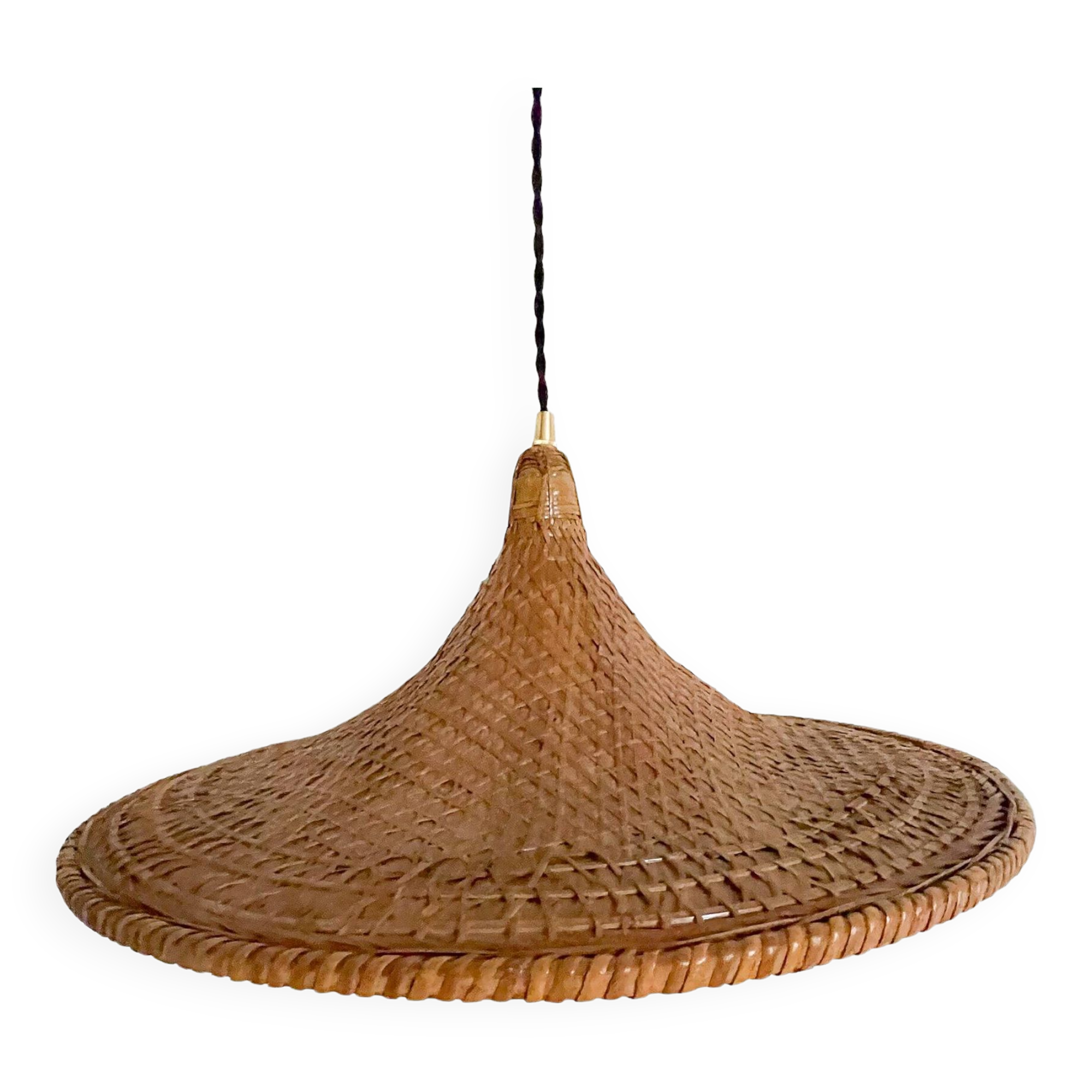 Woven wicker hat pendant