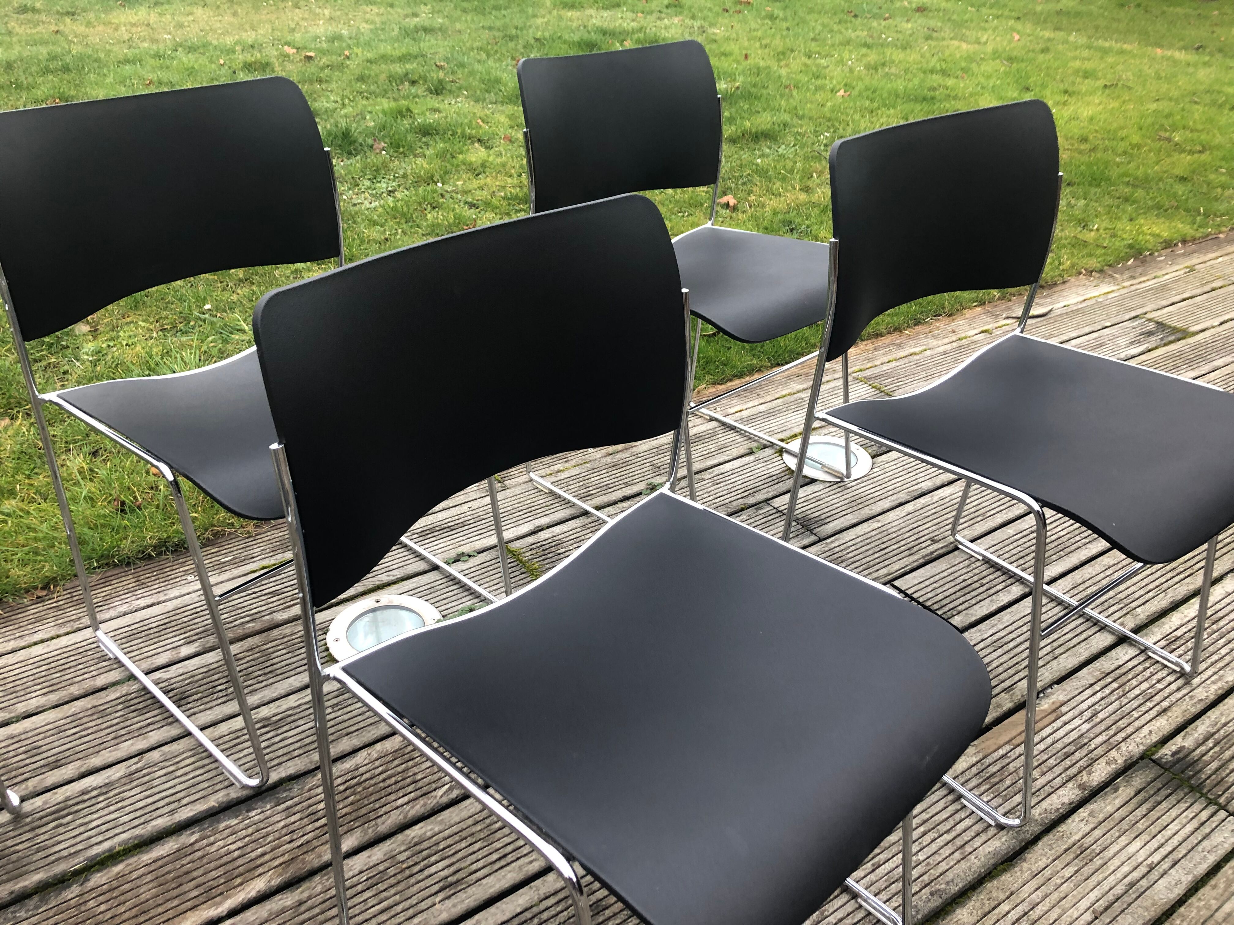 Design chairs David Rowland - Howe