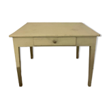 Farm table