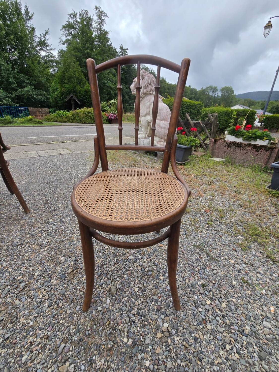 4 vintage Fischel bistro chairs in curved wood and cane