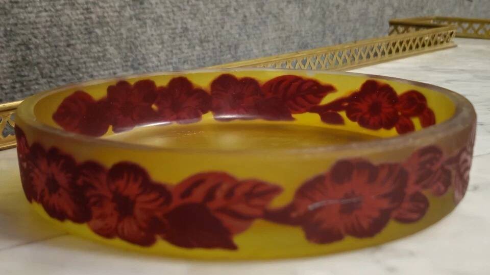Multi-layer engraved glass bowl / ashtray – Floral decor in Art Nouveau style