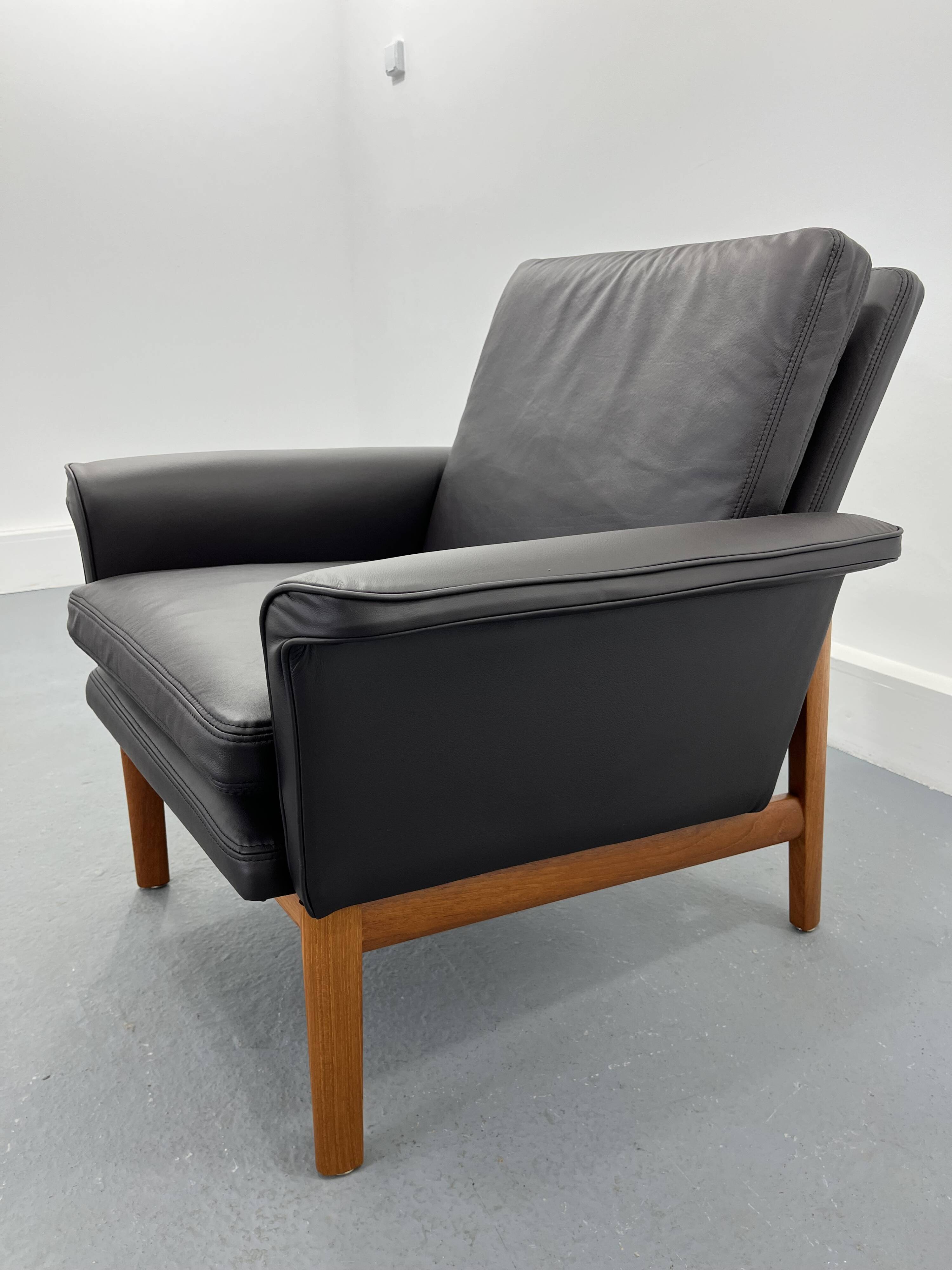 Chair model 218 by Finn Juhl Jupiter for France & Søn France and Daverkosen Denmark 1965