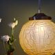 Suspension globe vintage art déco en verre dépoli jaune