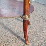 Pedestal table