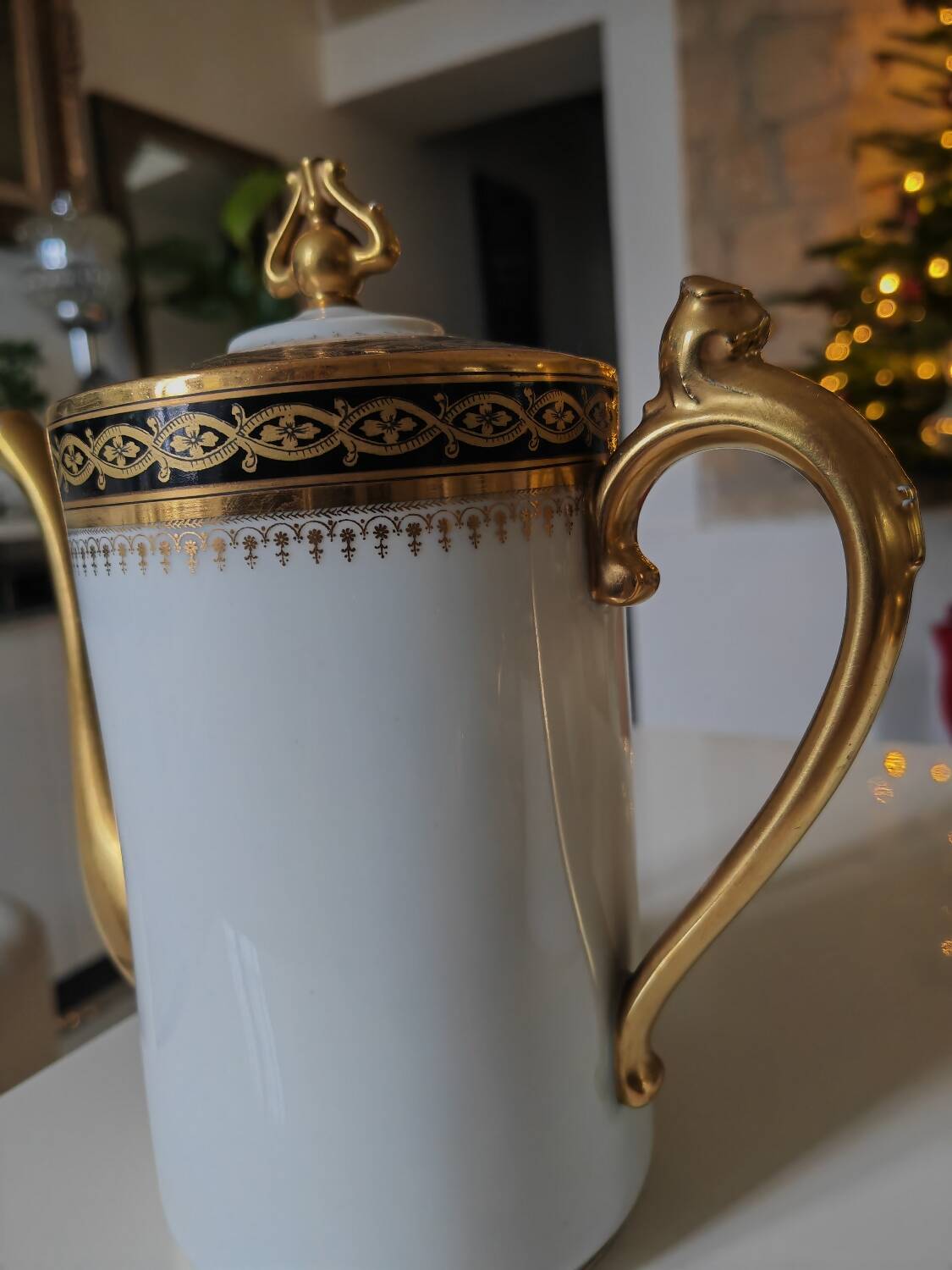 Chabrol and poirier coffee maker