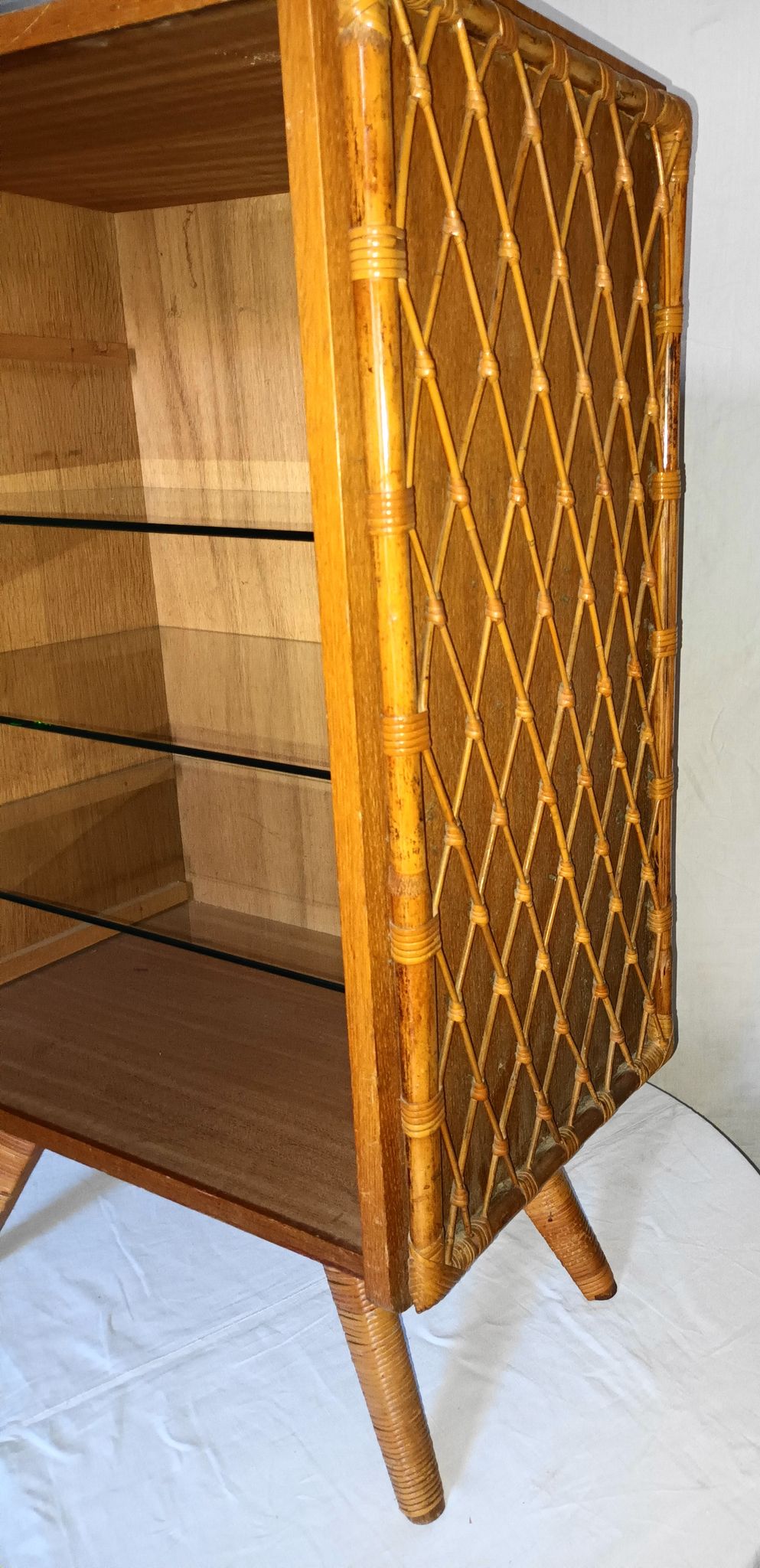 Bibus a 3 étagères en bois et bambou des années 50