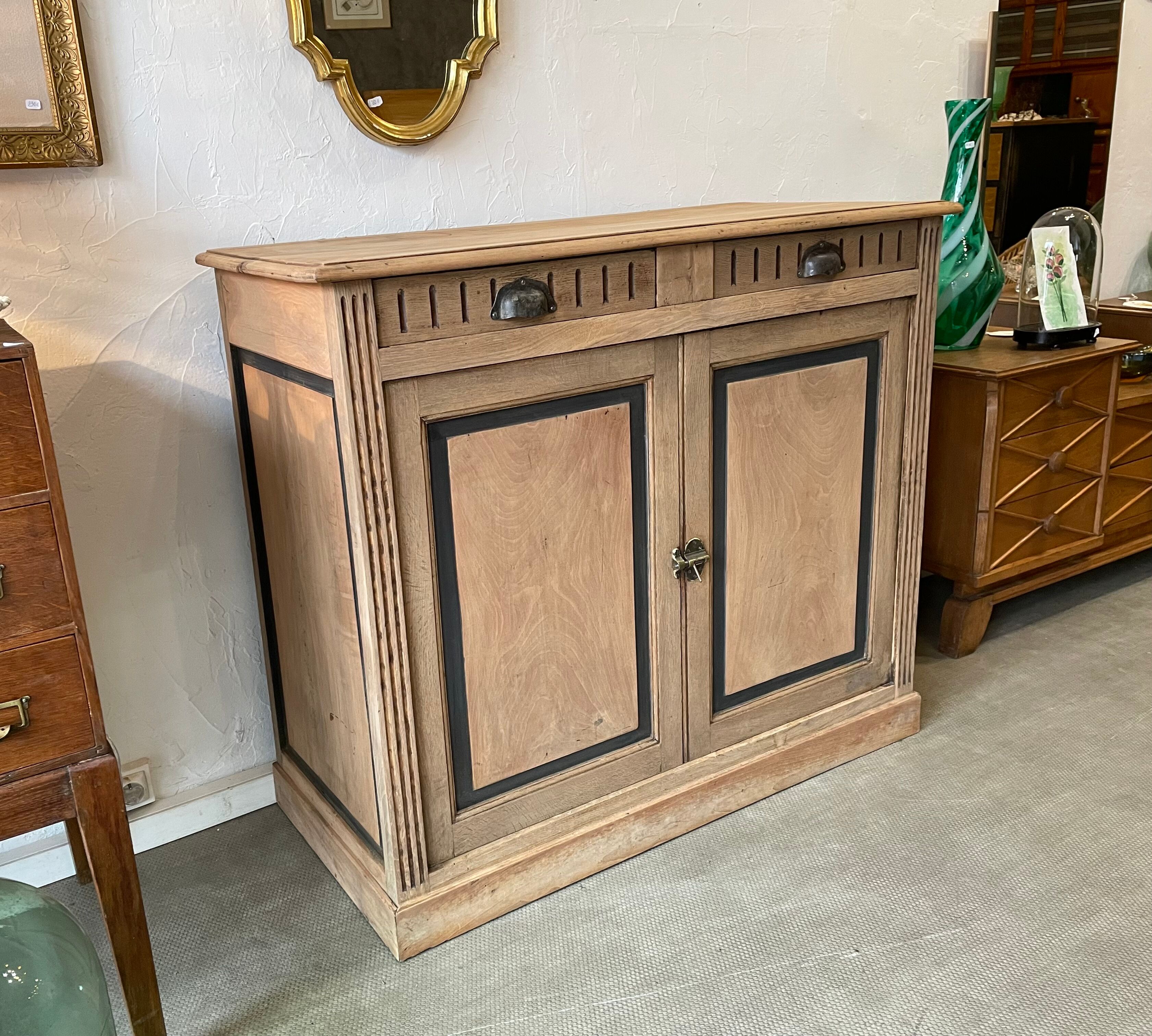 Raw buffet furniture