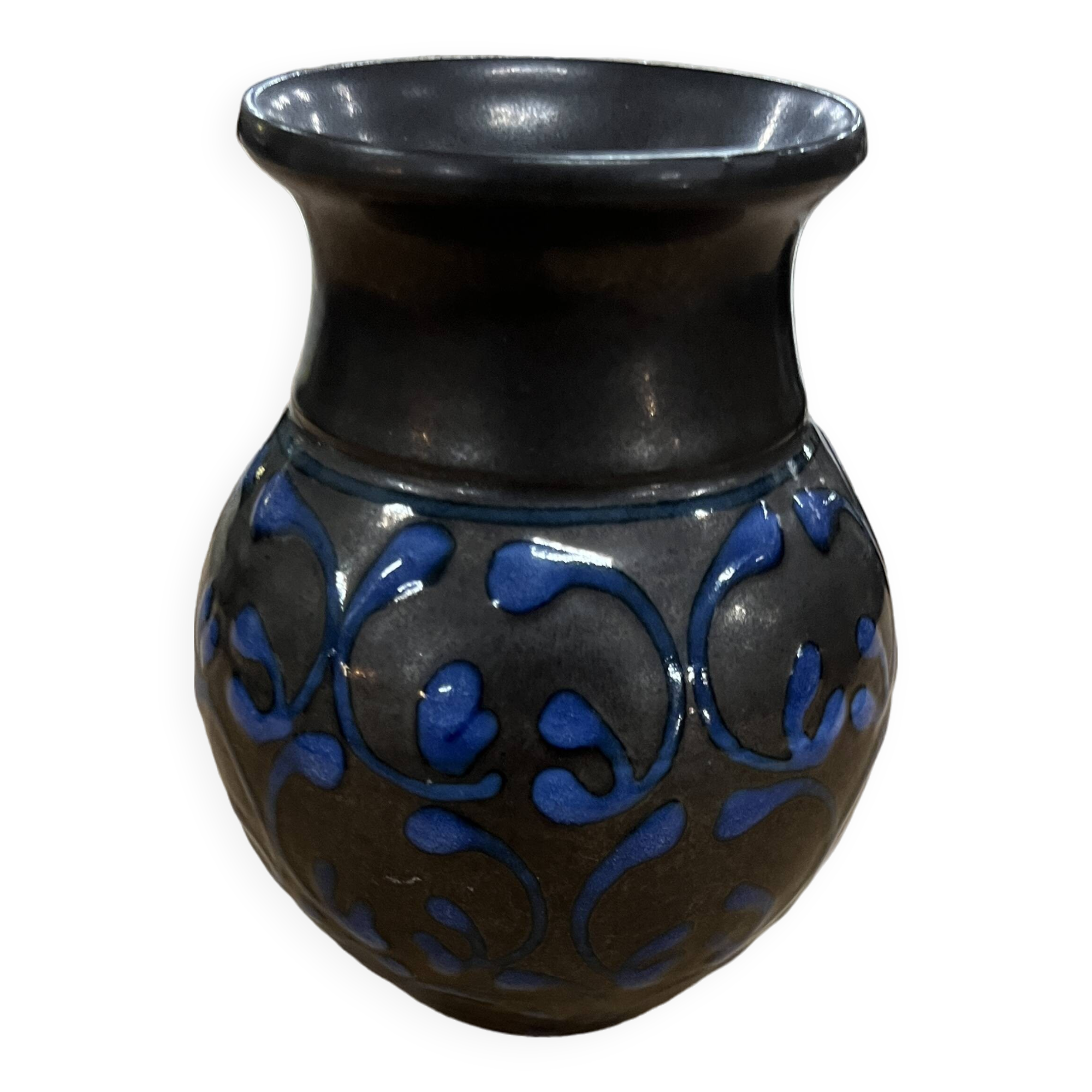 Small vase signed Lilou Milcent