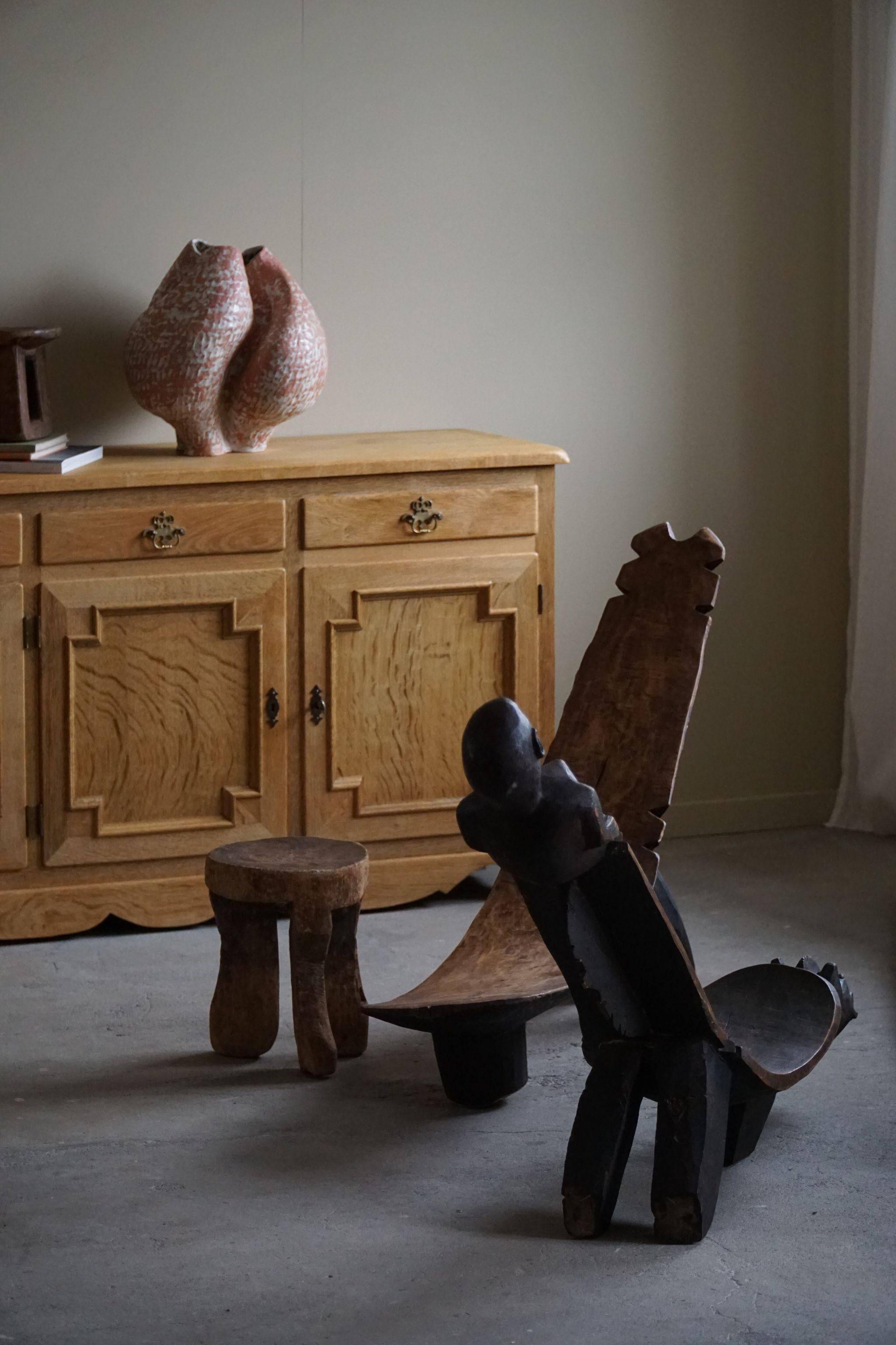 Rustic tribal Lobi chair from West Africa, Burkina Faso, Wabi Sabi, 1940s.