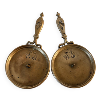 Pair of hand candlesticks "Rat de cave" in brass - Late 19th century