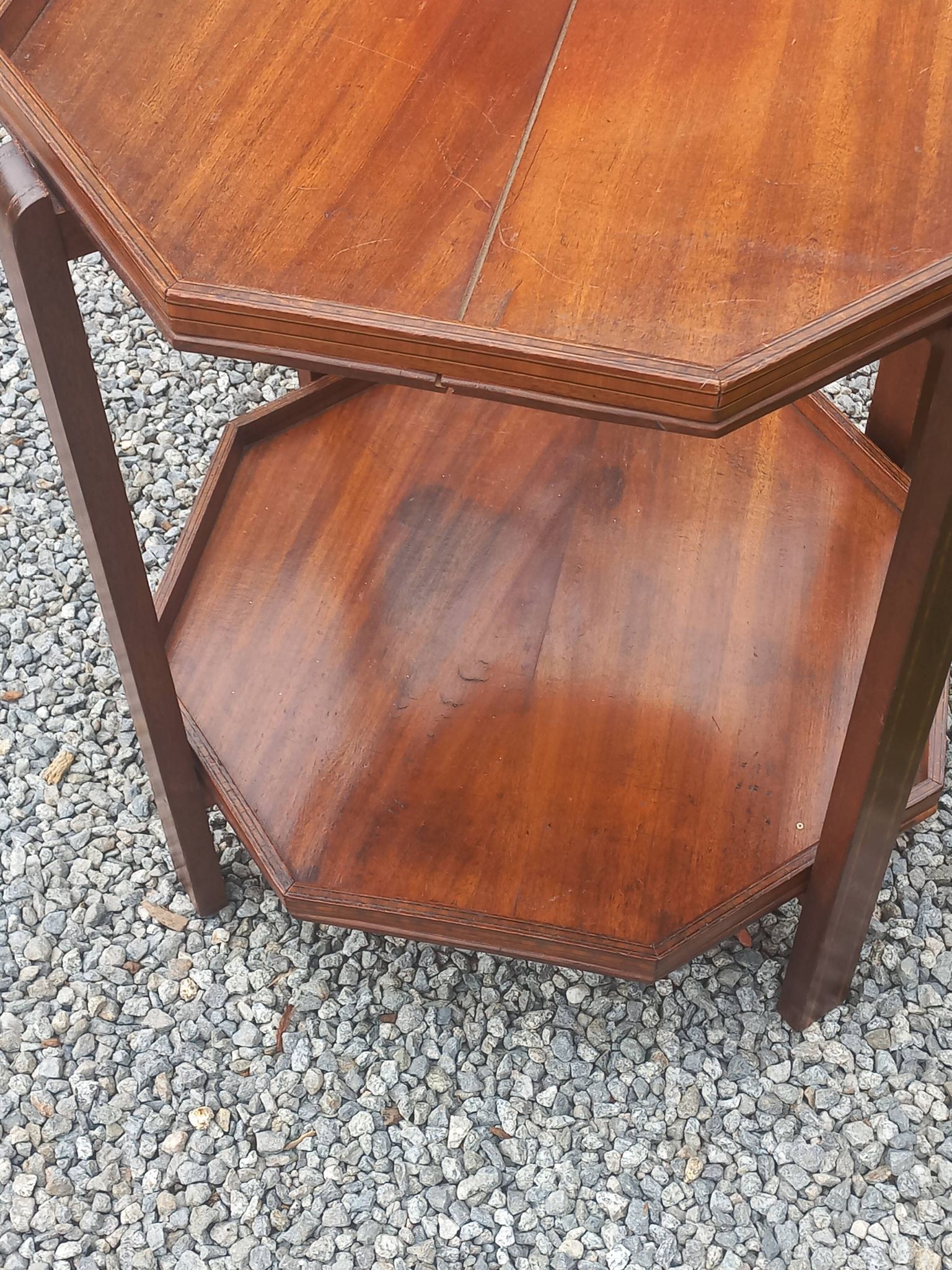 Art Deco folding side table in mahogany with double top marquetry.