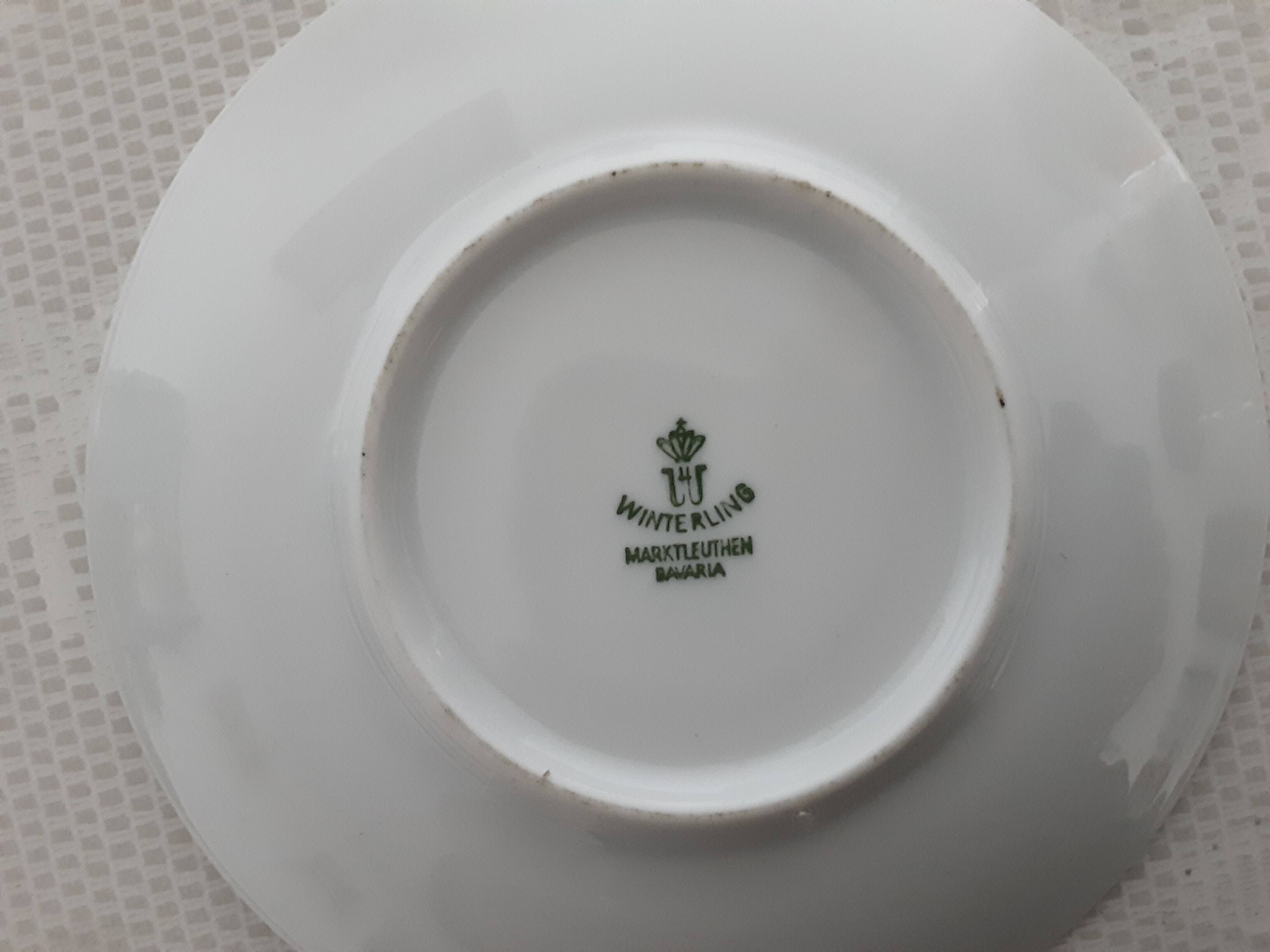 Set of 2 vintage Bavaria cups and 2 saucers.