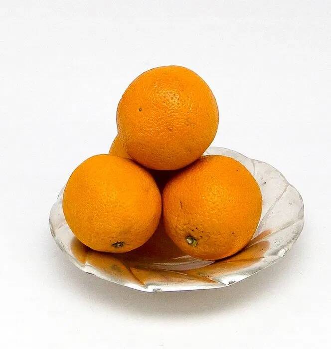 DE3 Quist - bowl on ball-shaped legs