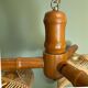 Chandelier en bois rustique