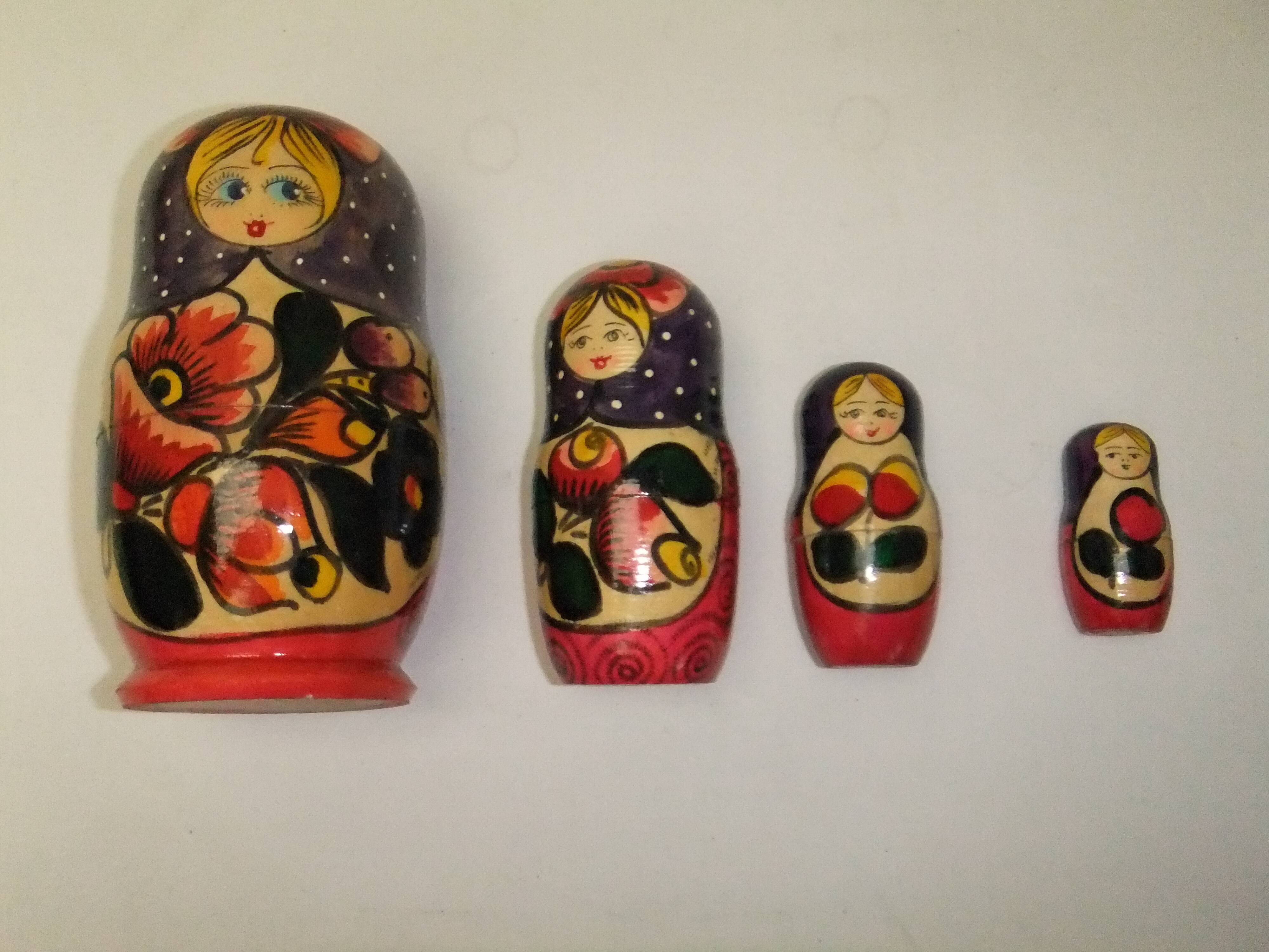 Poupees russes en bois matriochka decor de fleurs