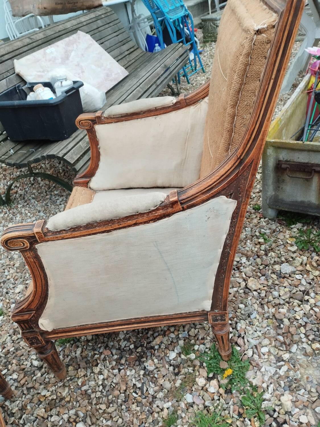 Paire de fauteuils anciens style louis xvi