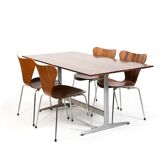 Arne Jacobsen Shaker Table and Series 7 Chairs 1960s