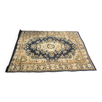 Mechanical blue rug: 178 x 127 cm