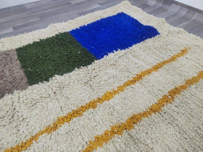 Handmade wool rug size 150 x 250 cm