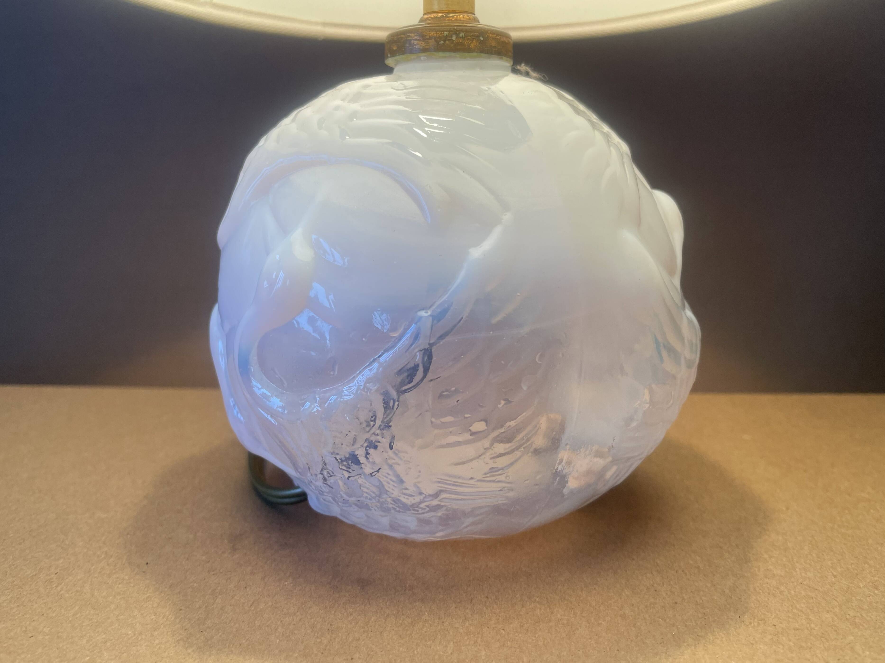 Lampe Art Déco en verre moulé / Saint Aignan