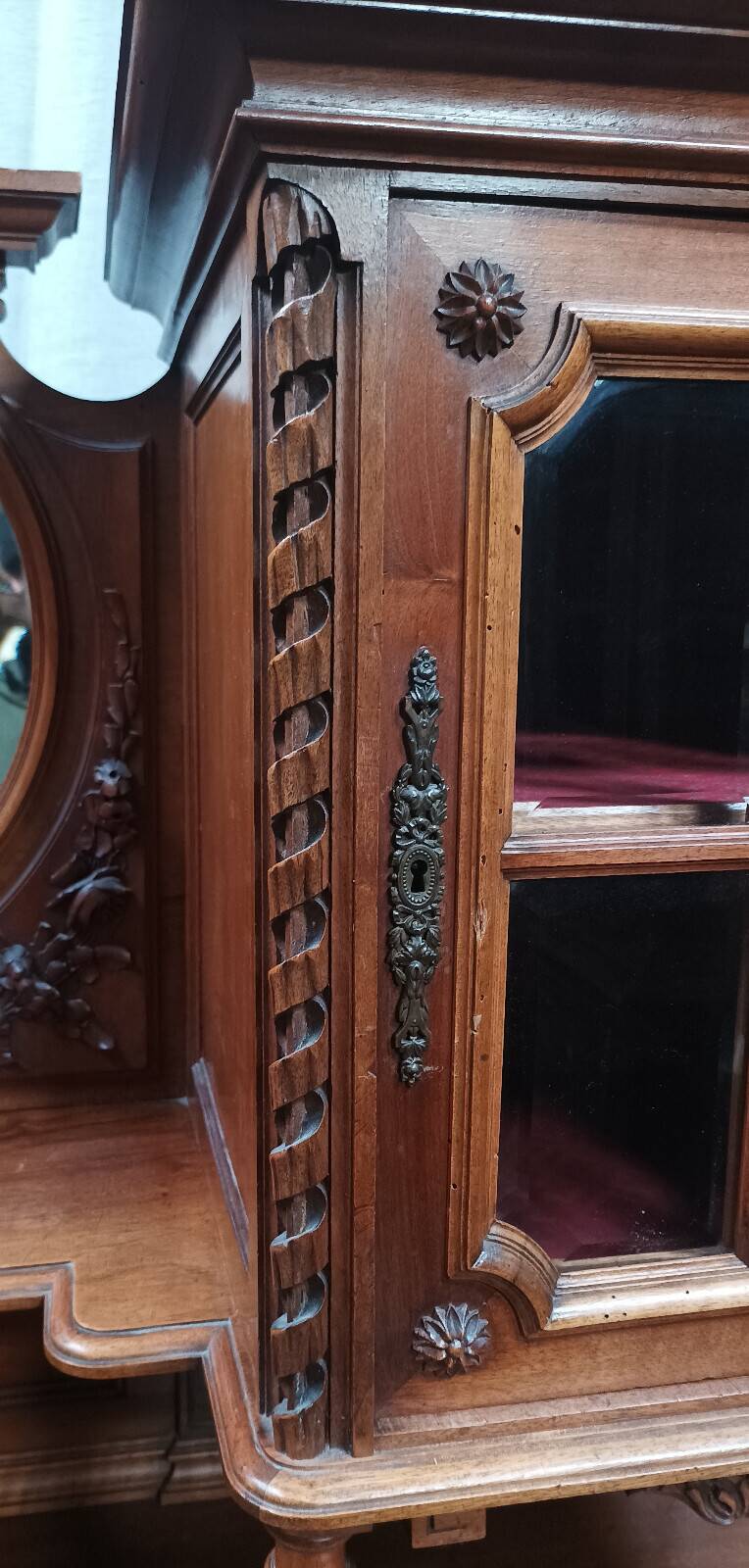 Louis XVI two-body buffet in carved walnut, 19th century.