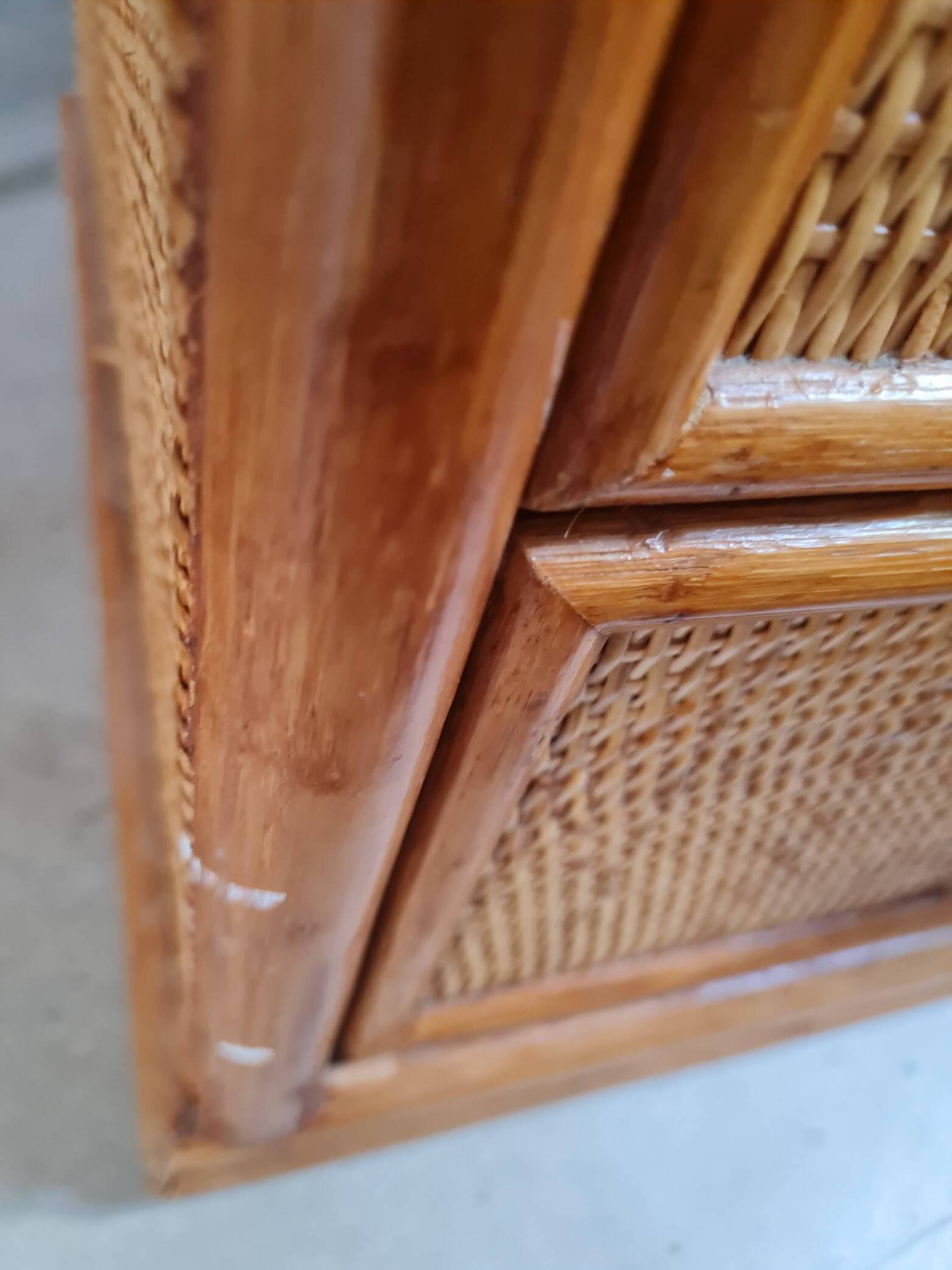 Vintage rattan chest of drawers circa 70s