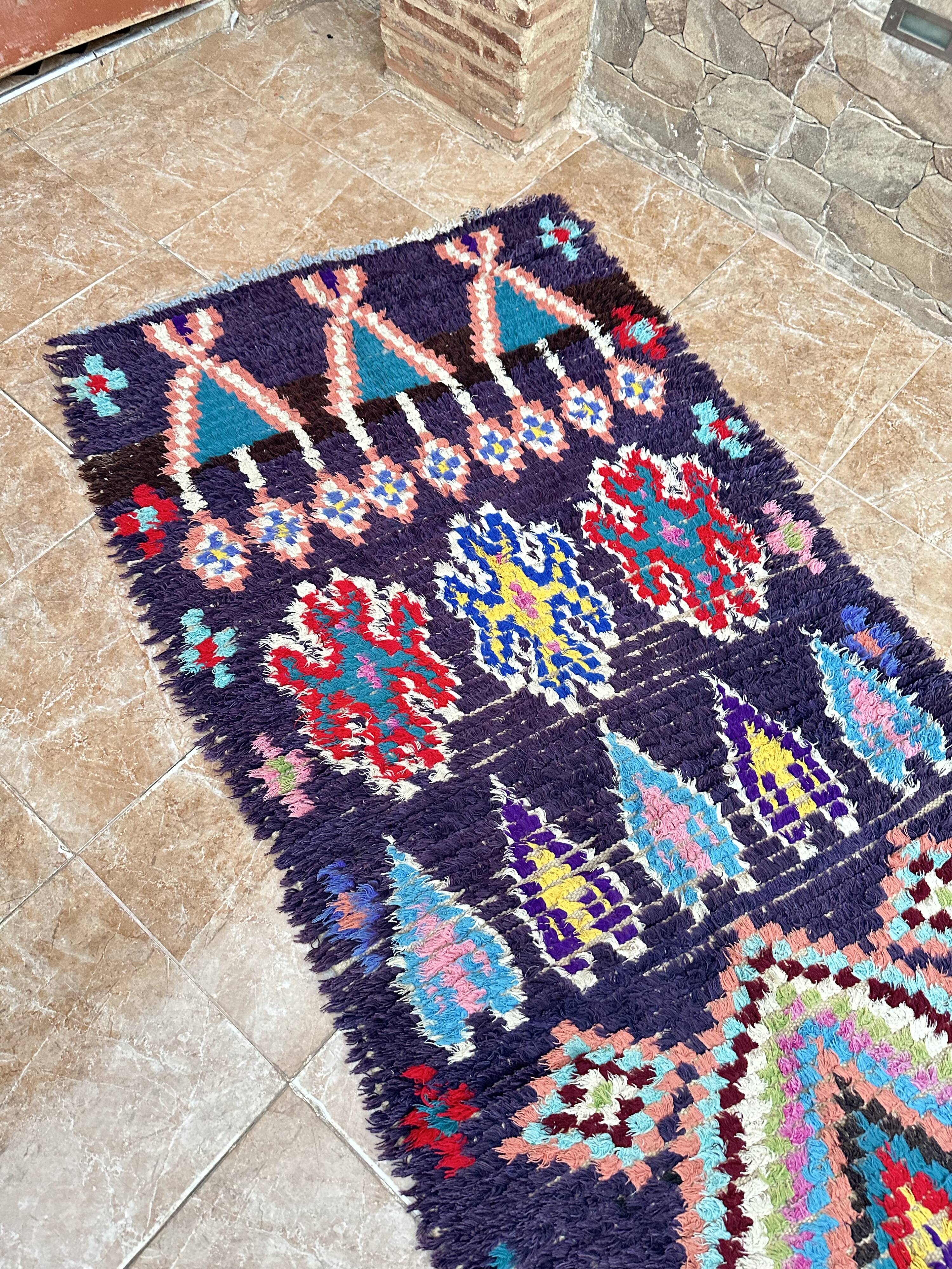 Vintage Boucherouite hallway runner: Moroccan Berber rug