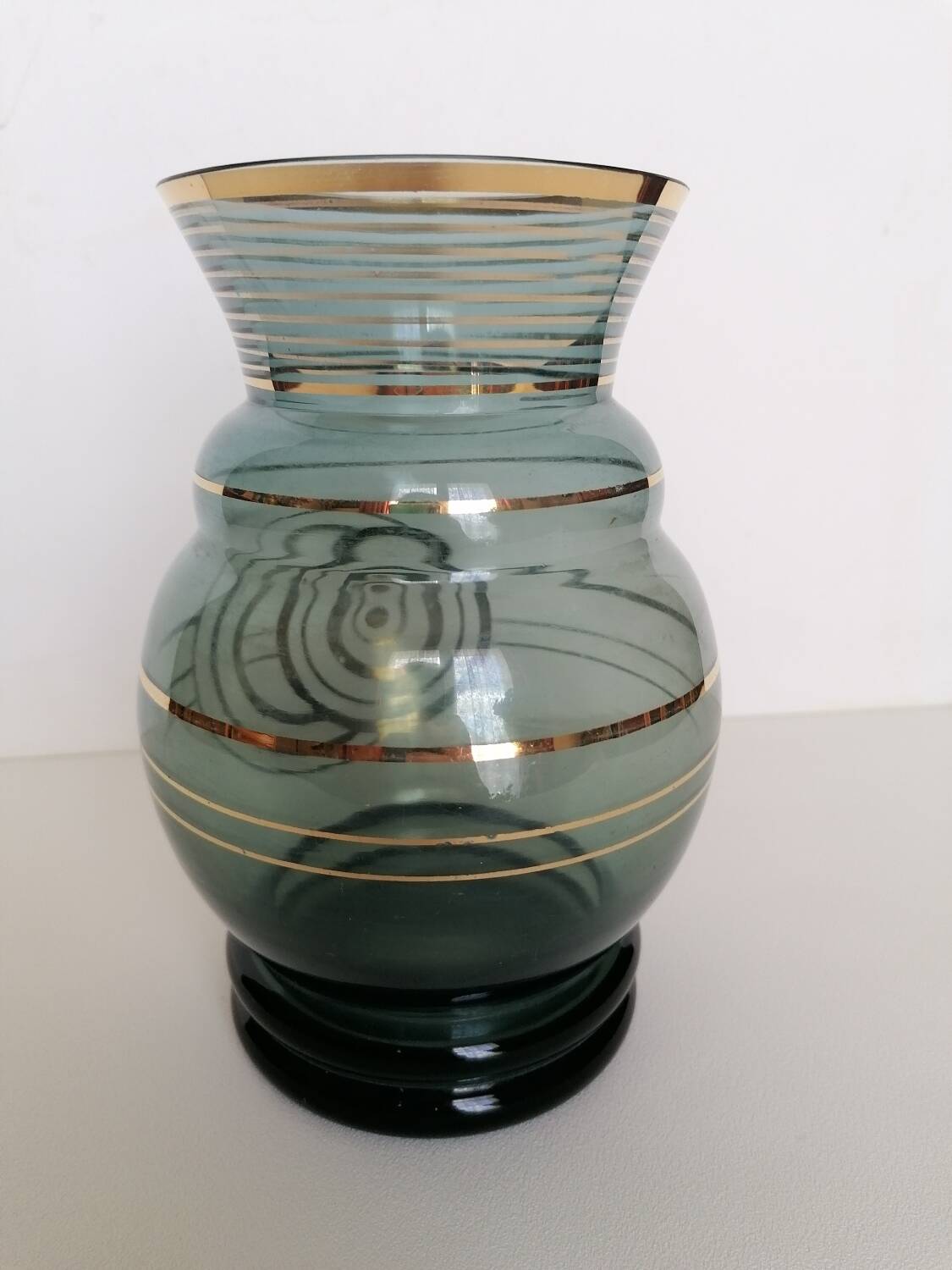 Art deco glass vase