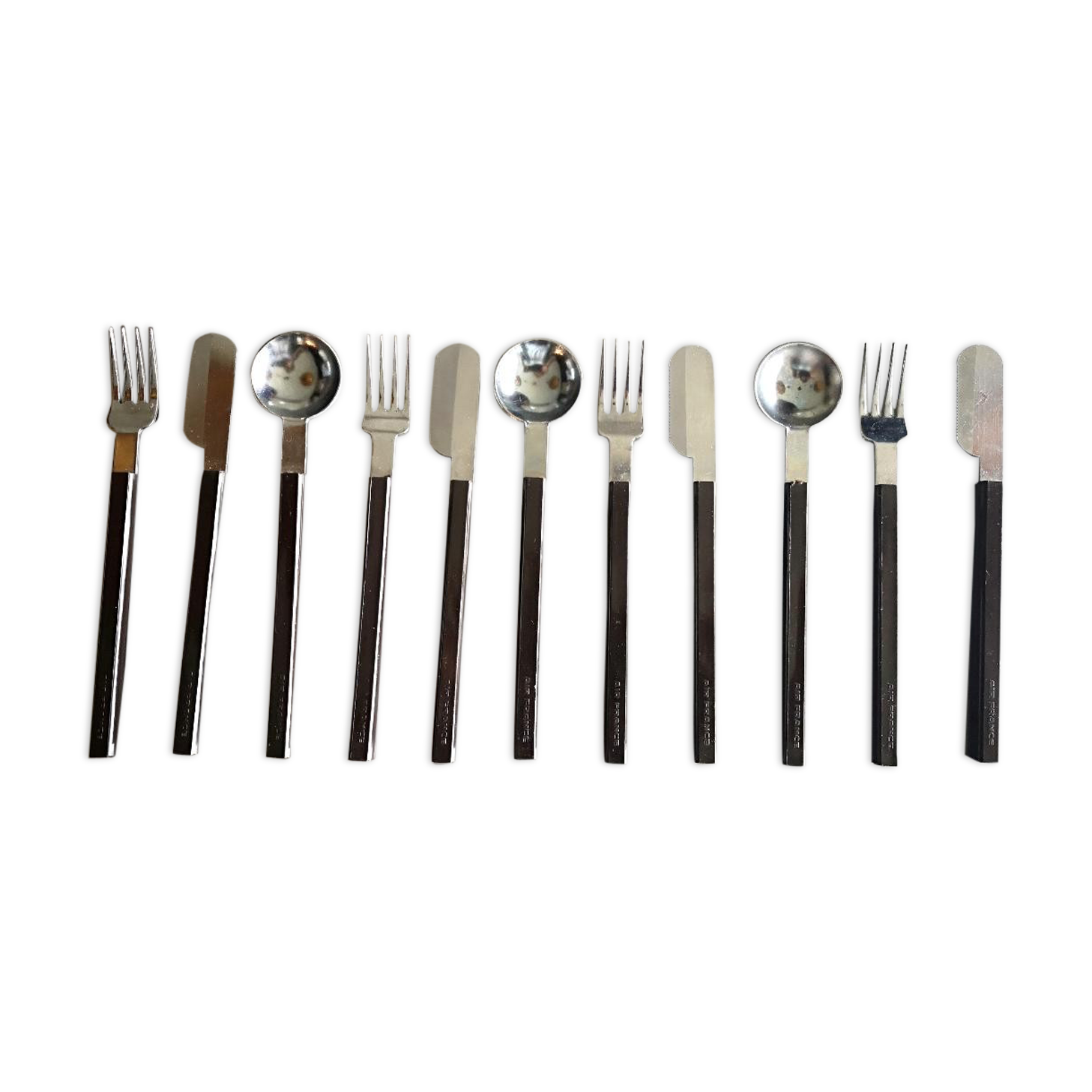 Air France cutlery set matches Raymond Loewy