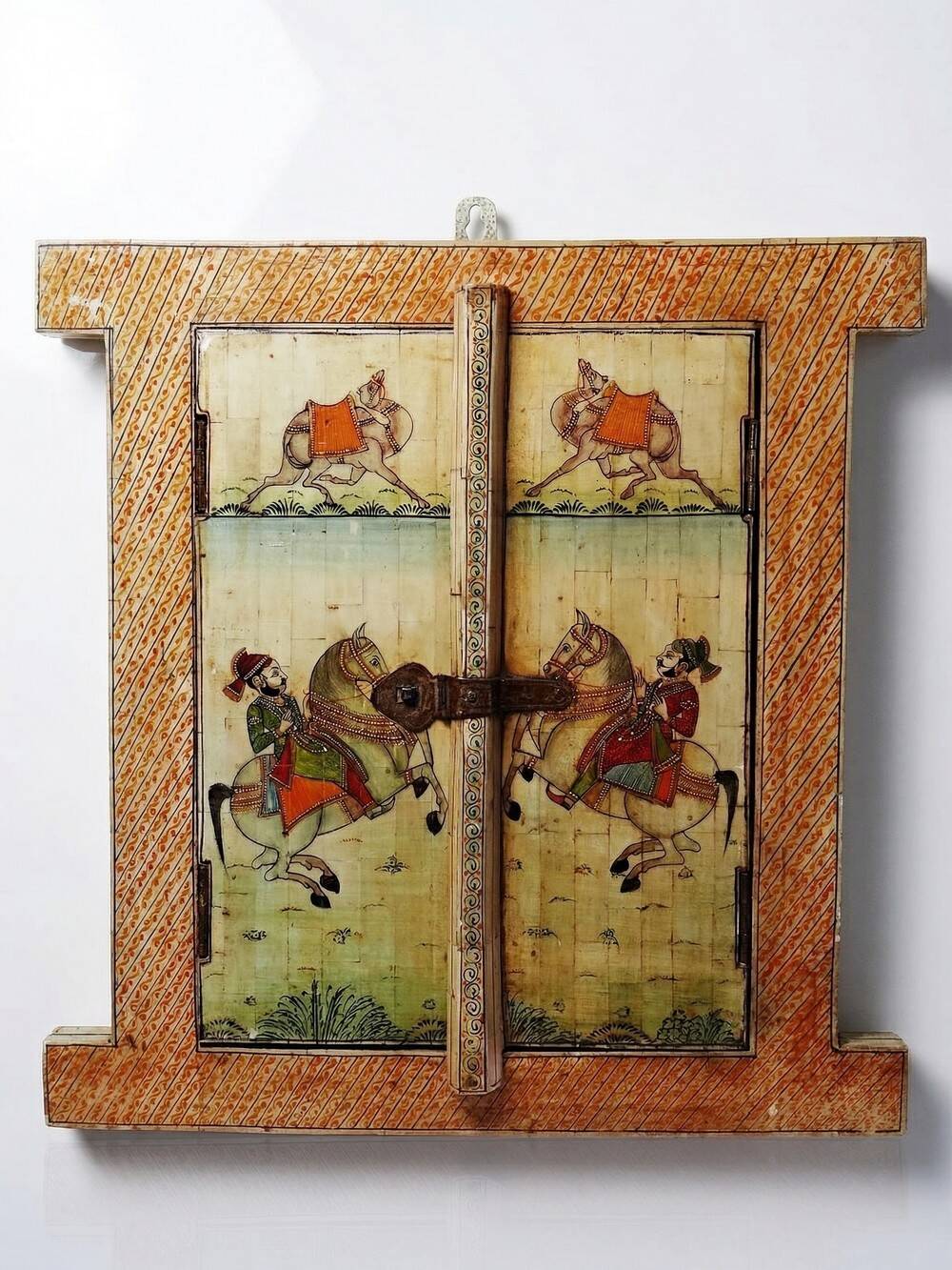 Mirror window Rajasthan in hand-painted bone decor with an ancient horseman from the early 20th century.