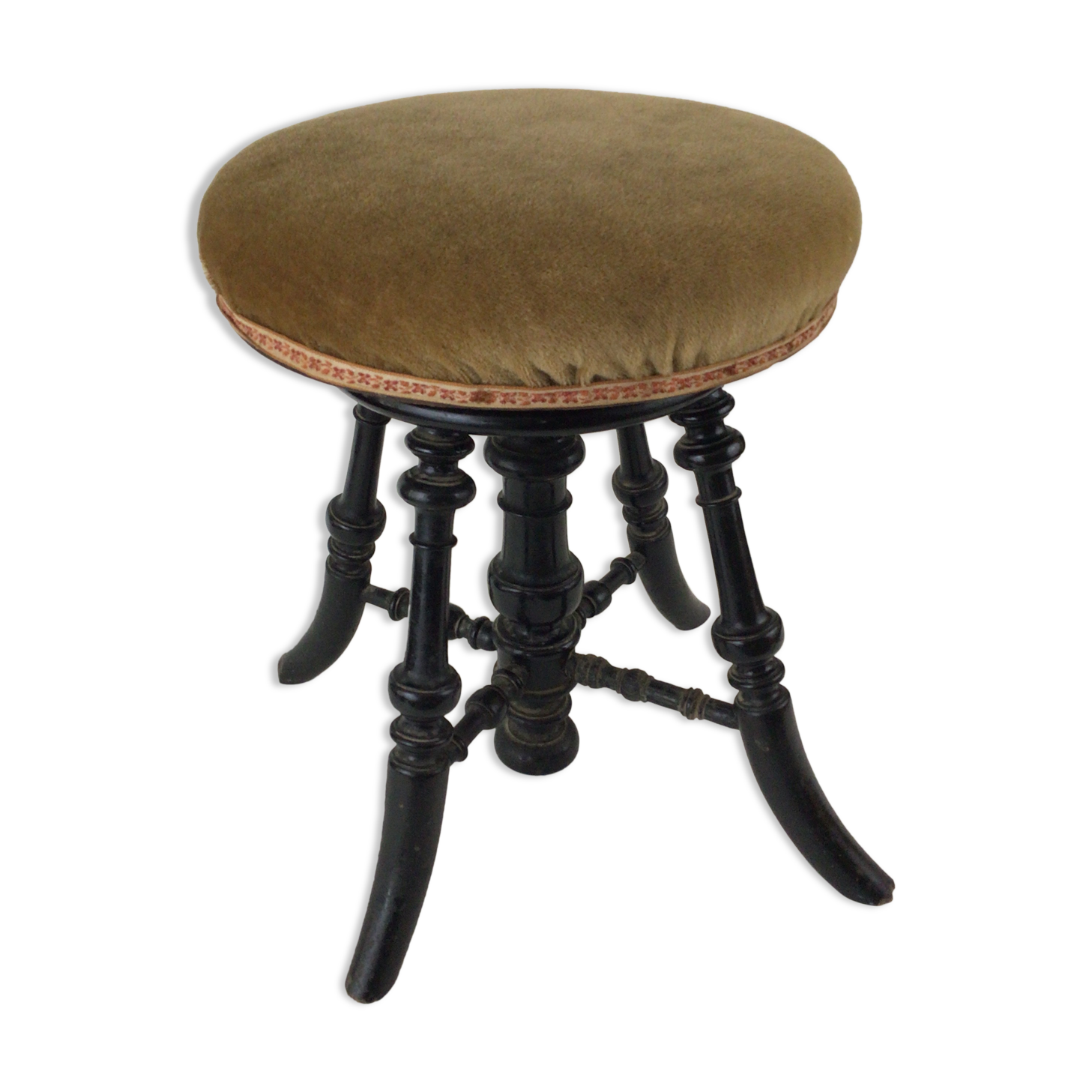 Napoleon III piano stool