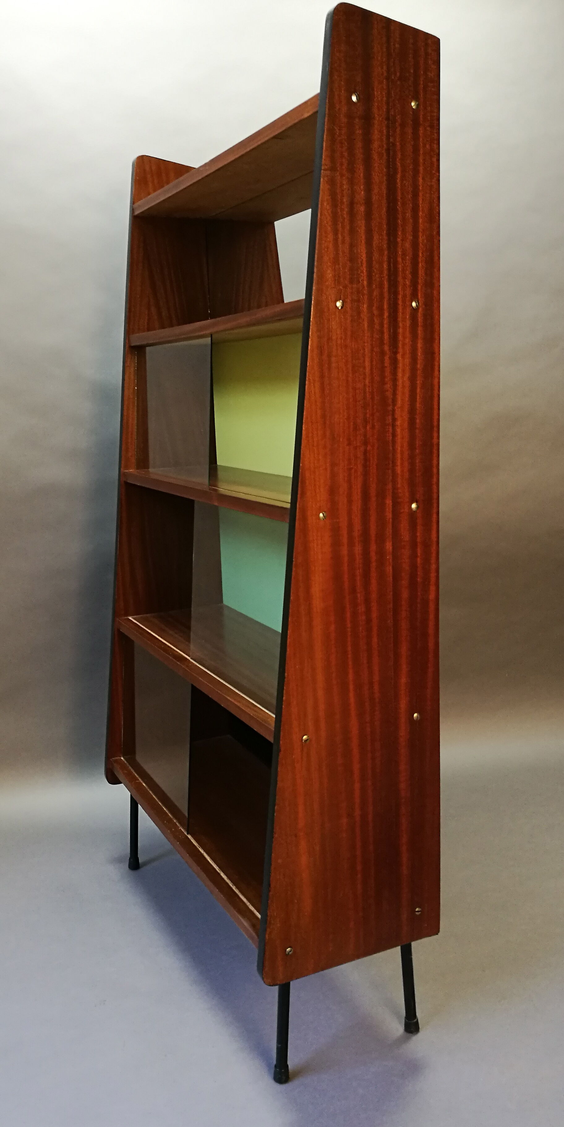 Bibliothèque des années 50