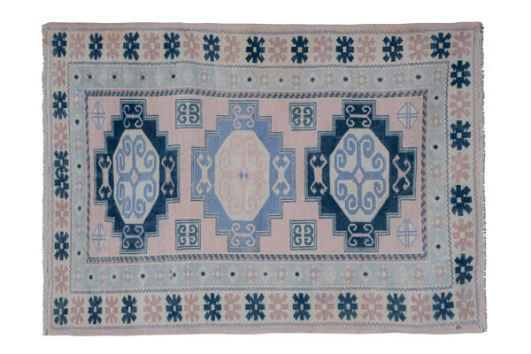 Tapis bleu turc de Kars, années 1970 95 x 137 cm