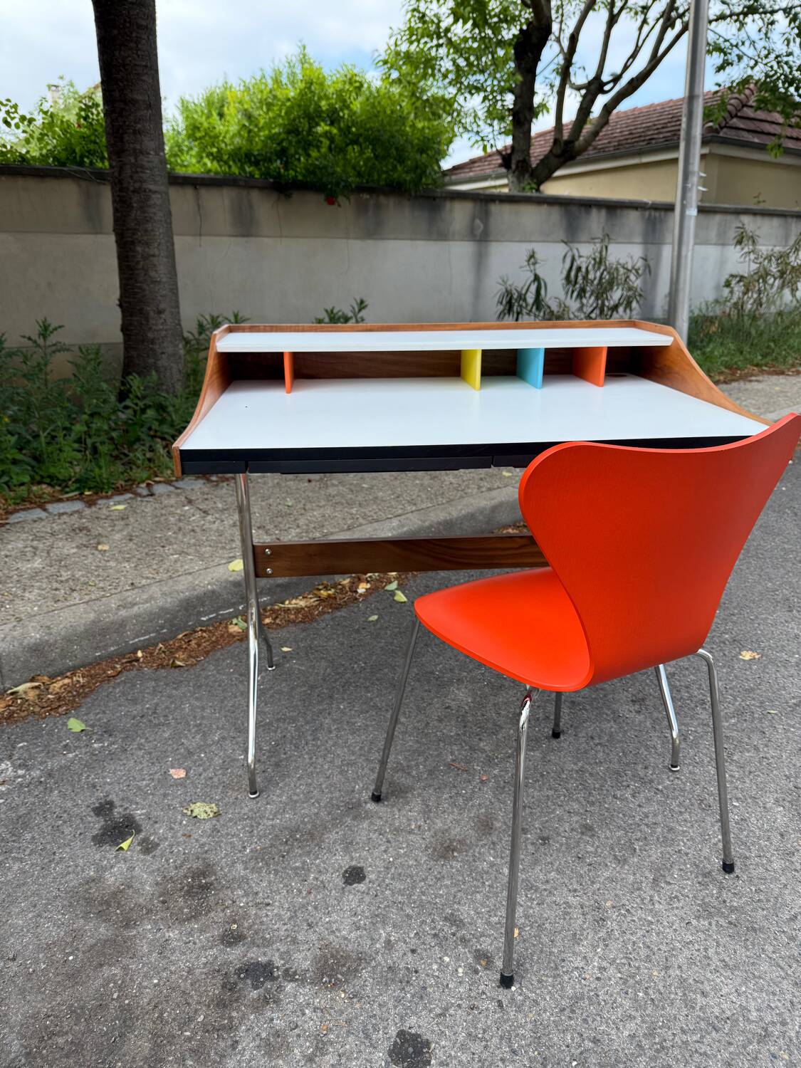 Vitra desk - Home desk - swag leg desk - George Nelson