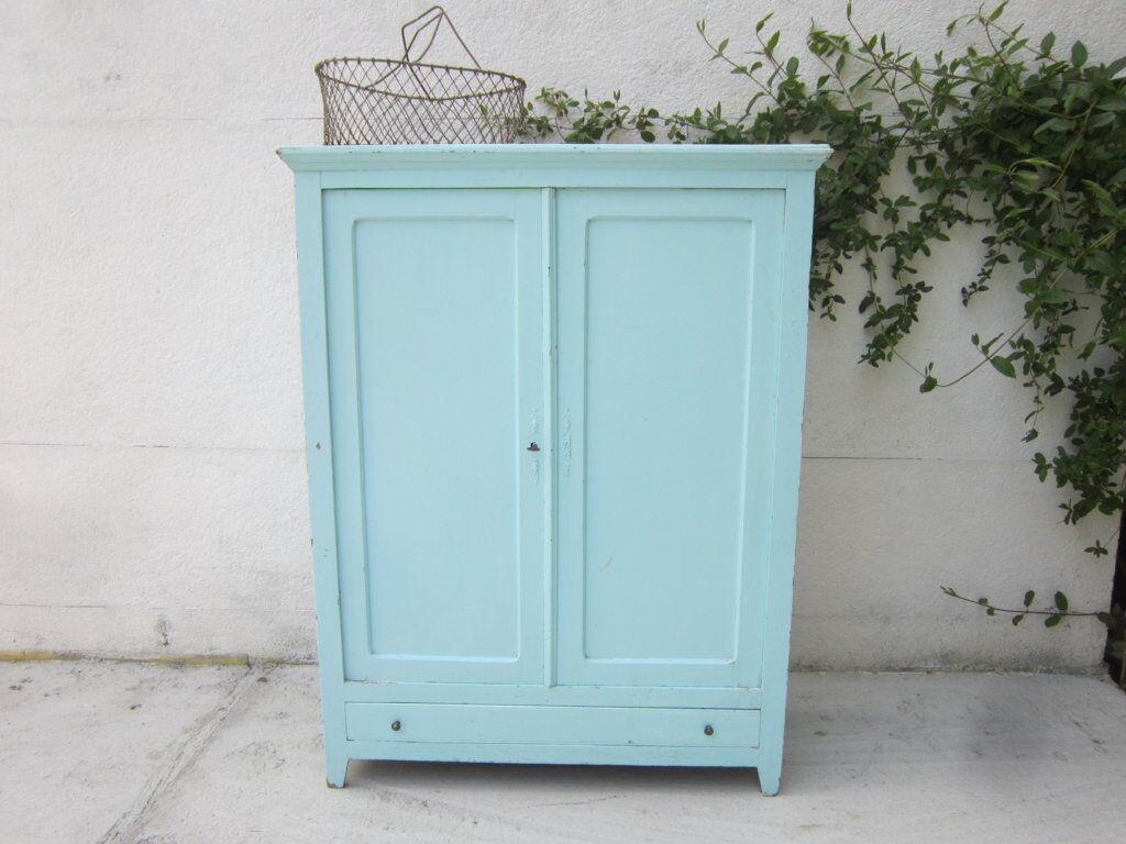 Small Paris wardrobe