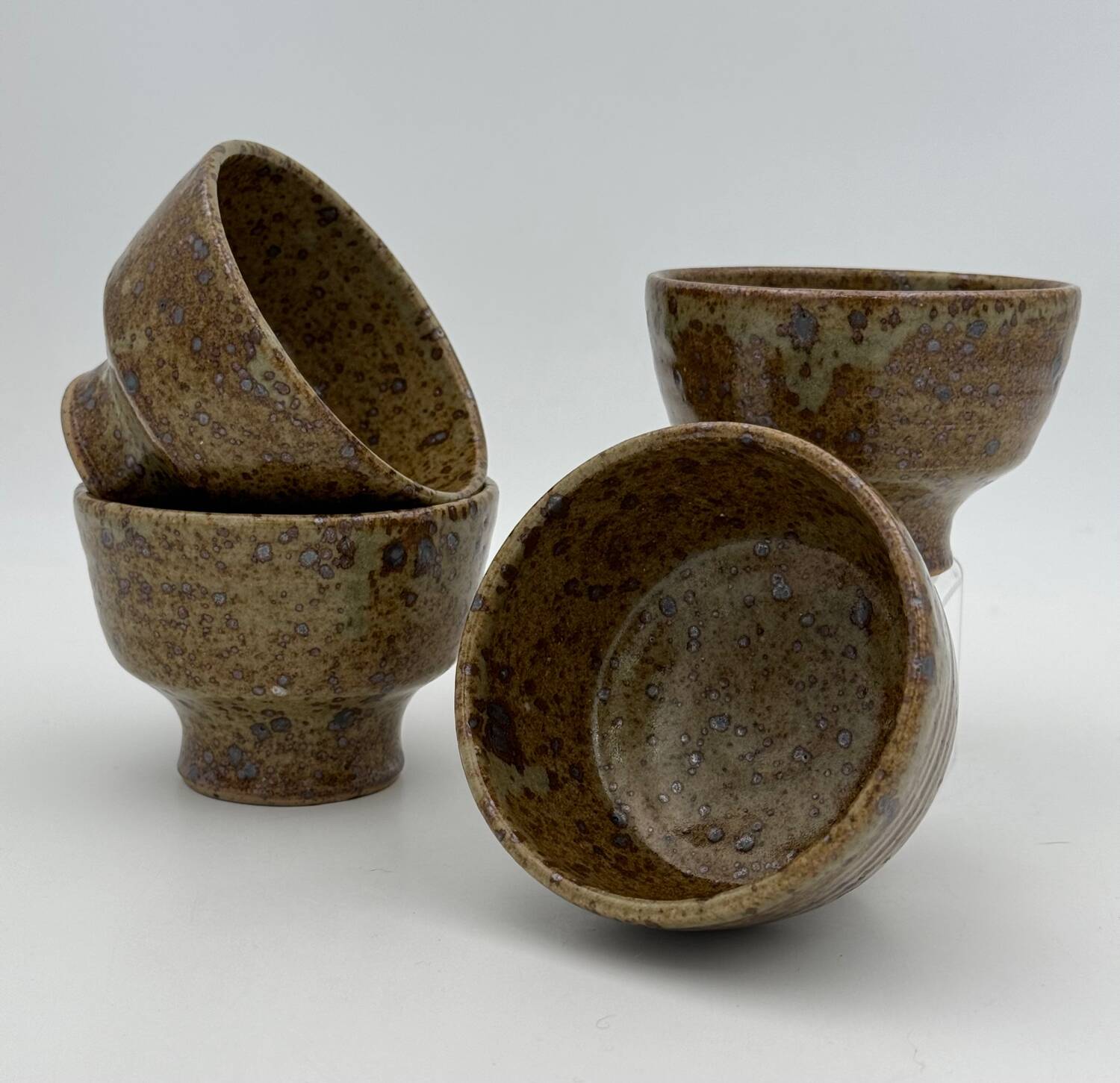 4 tasses vintage gustave tiffoche en grès