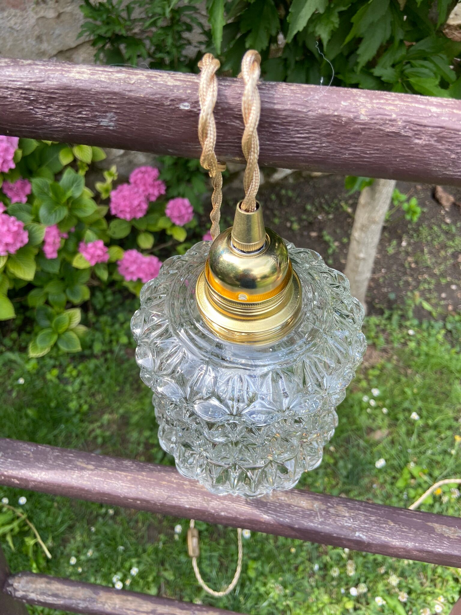 Vintage origami globe player 1970