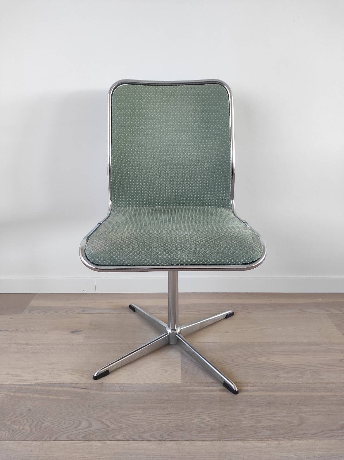 Suite de 6 chaises pivotantes Roche Bobois, 70's