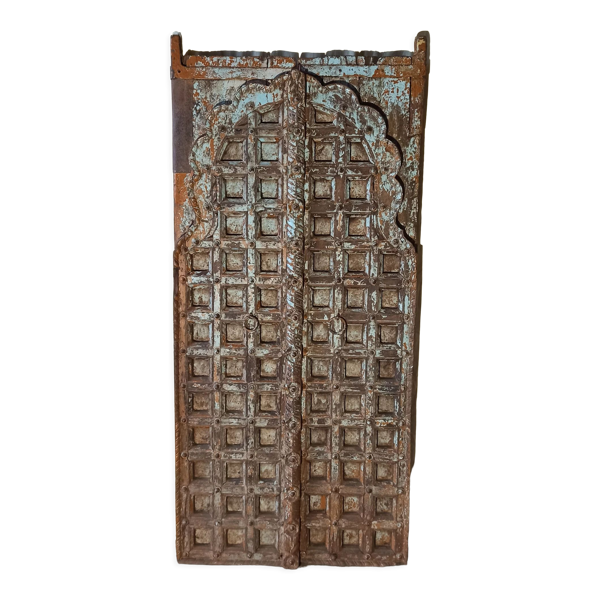 Porte ancienne en bois avec croisillons