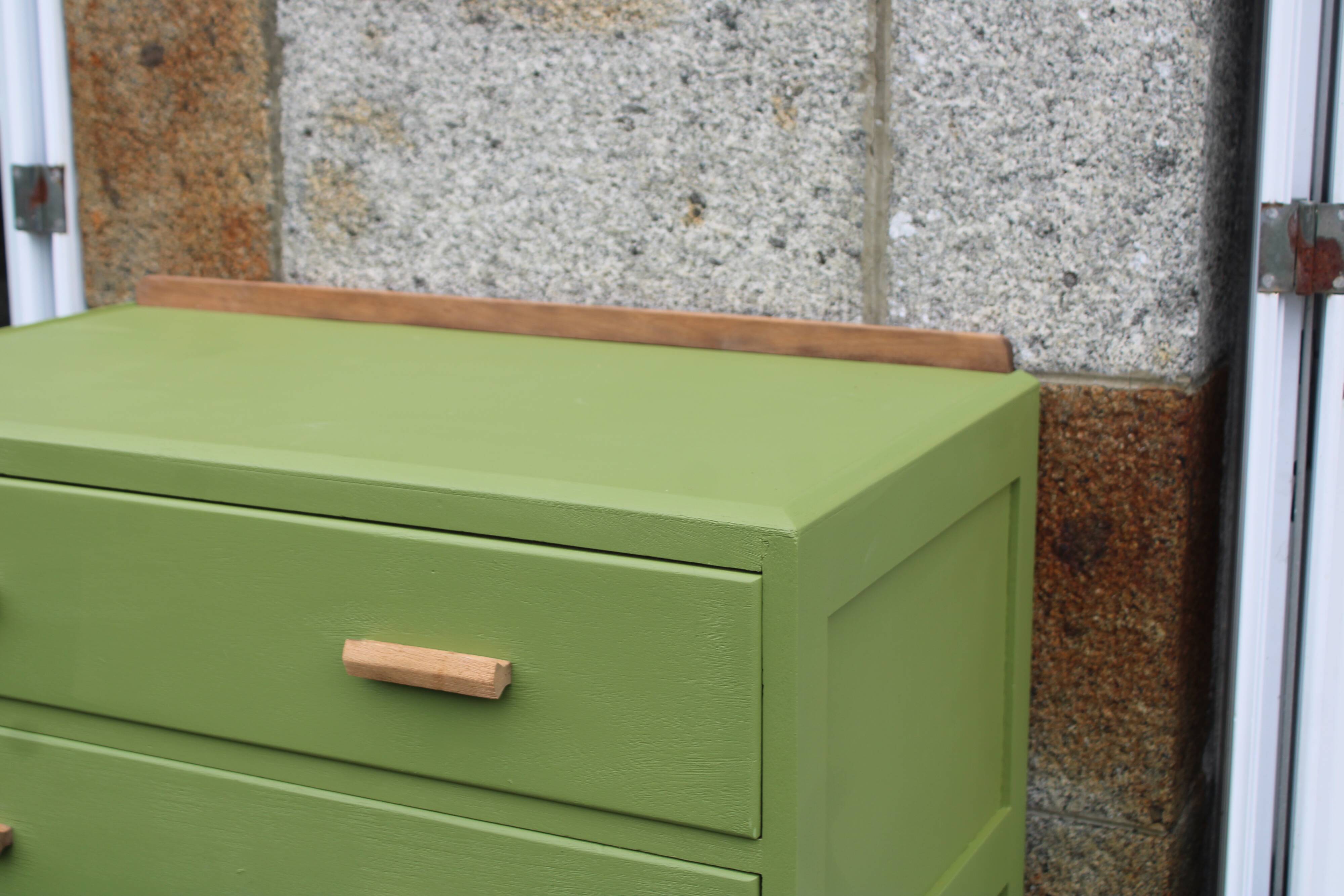 Renovated antique buffet – Herbarium Green (Libéron)