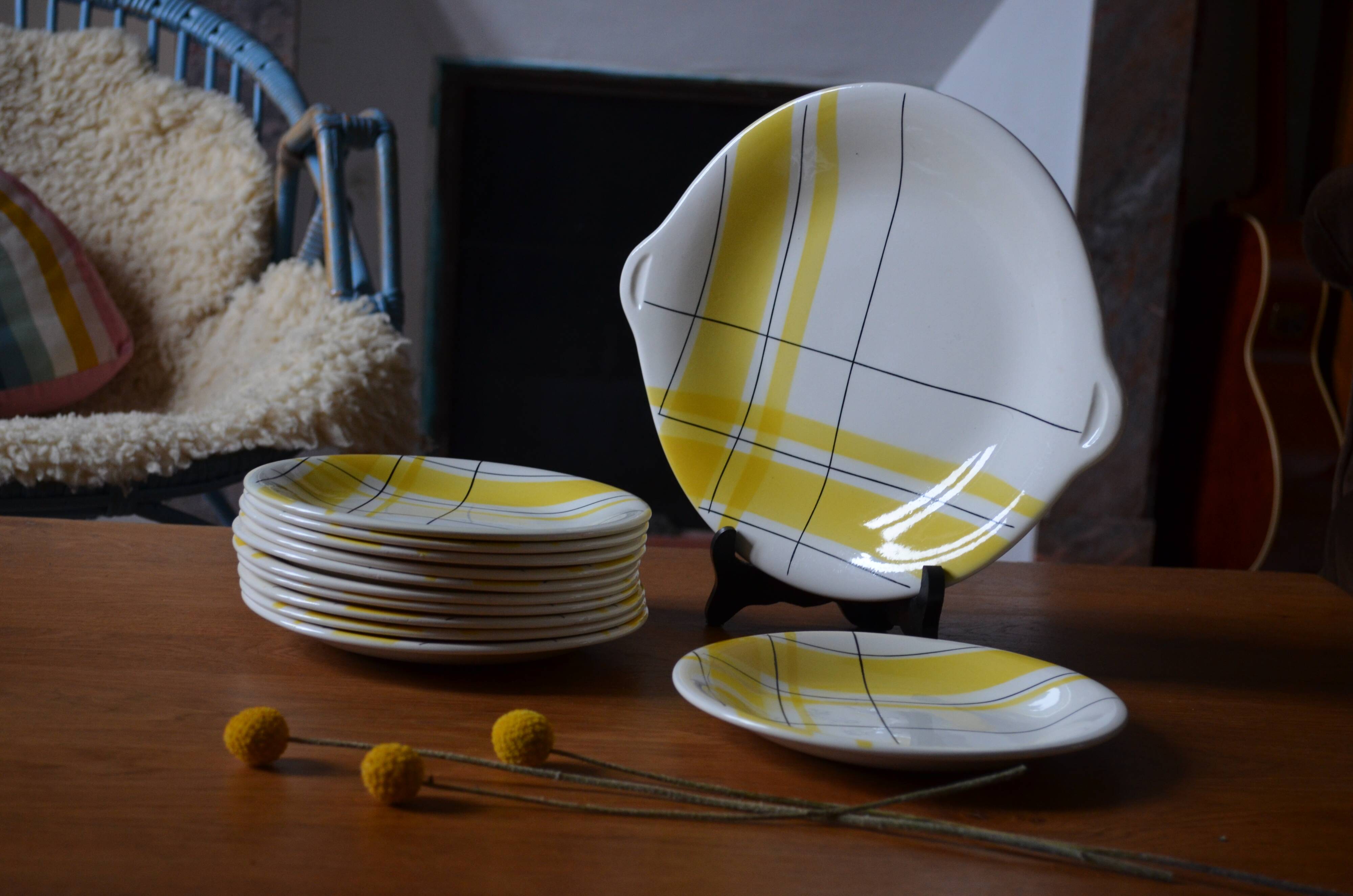 Montreal dessert service from Salins